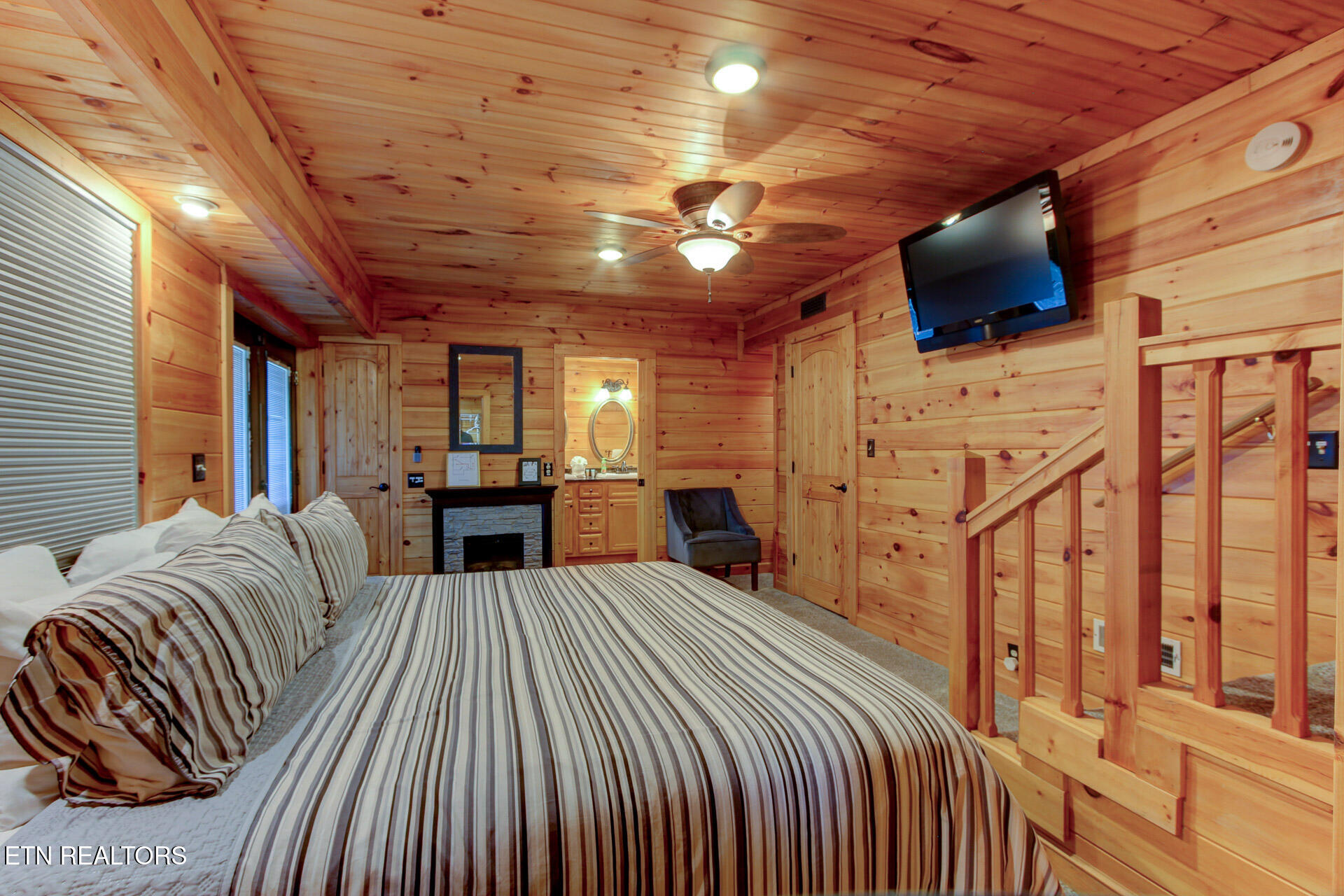 919 Grey Fox Trail Gatlinburg TN 37738