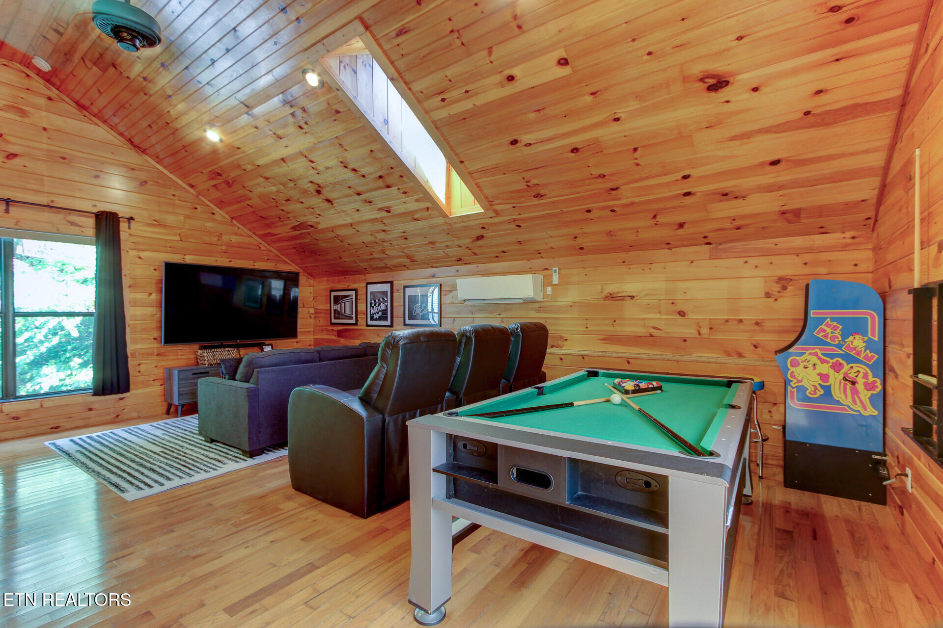 919 Grey Fox Trail Gatlinburg TN 37738