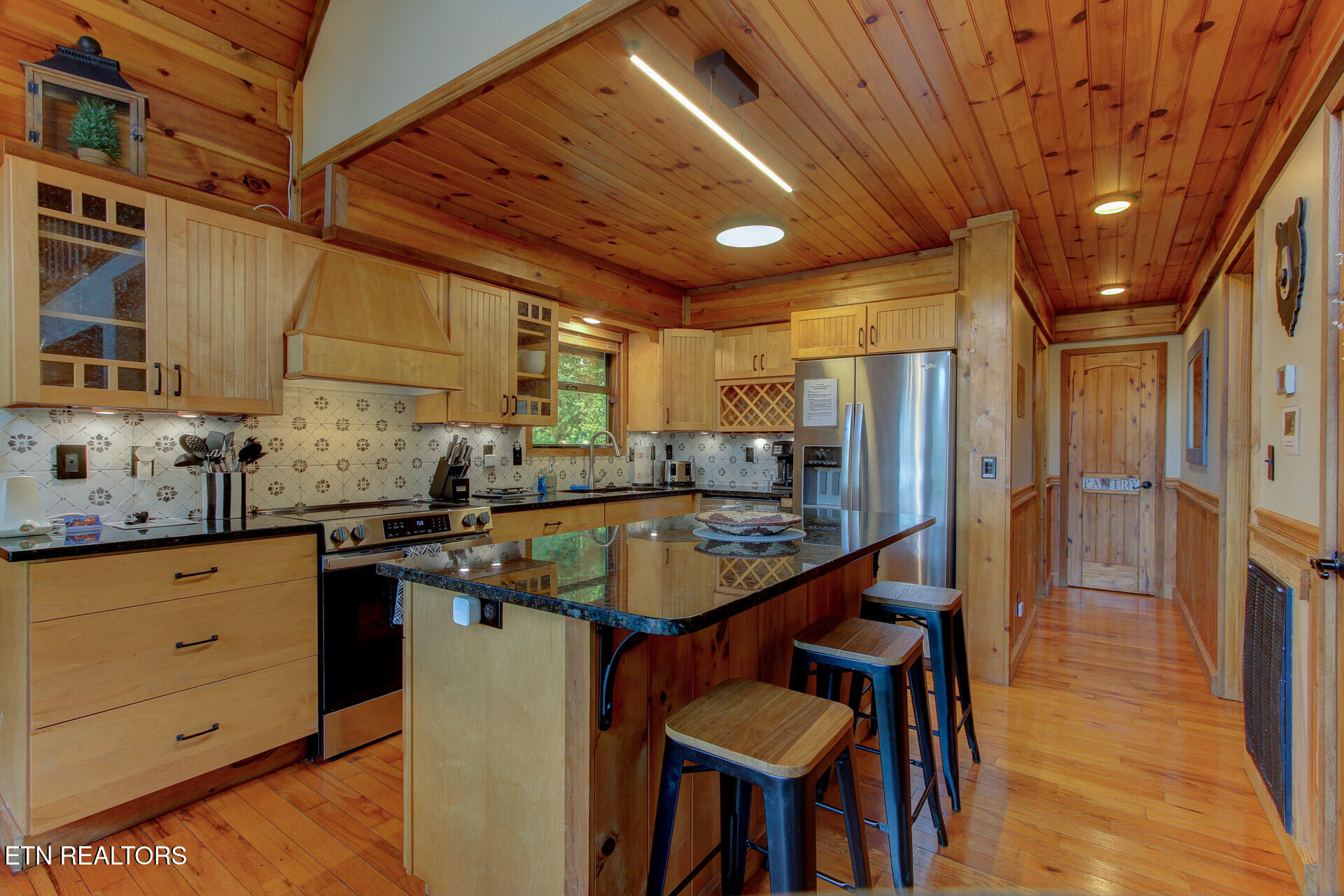 919 Grey Fox Trail Gatlinburg TN 37738