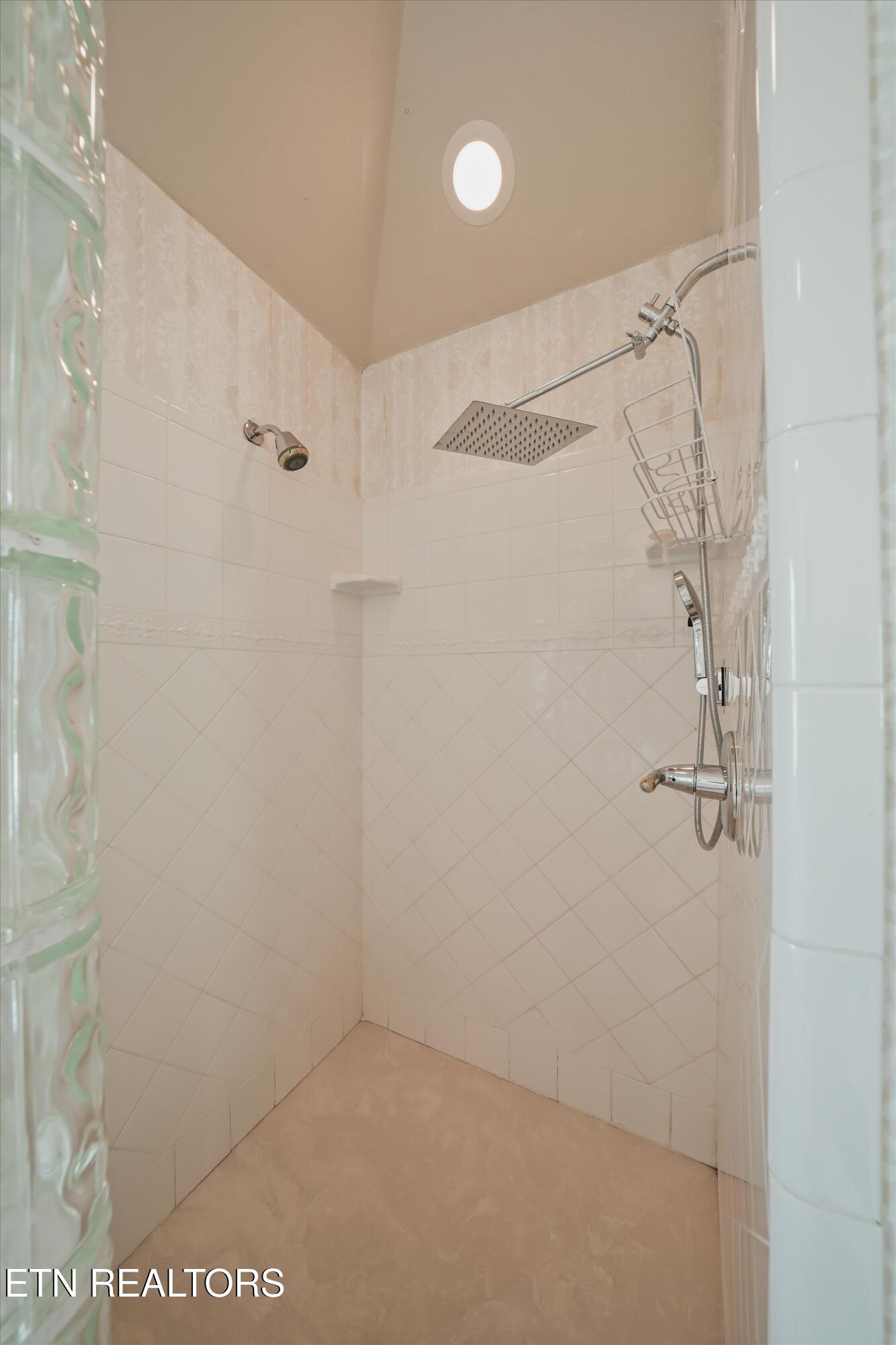 435 Royal Oaks Drive Maryville TN 37801