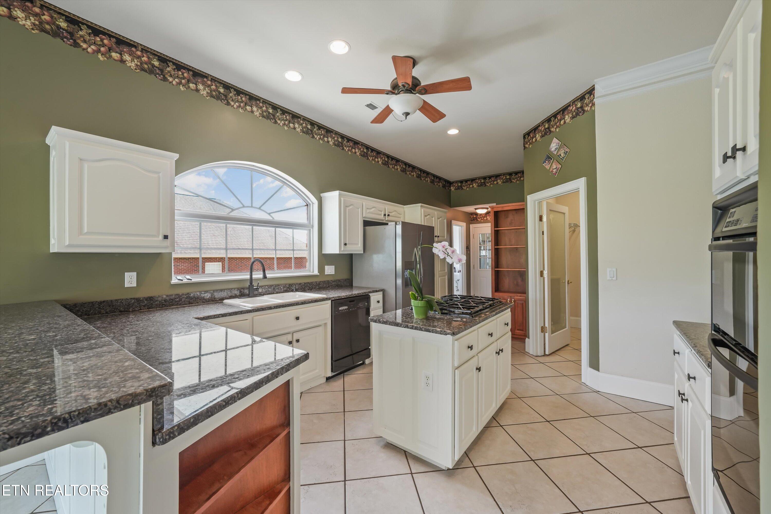 435 Royal Oaks Drive Maryville TN 37801
