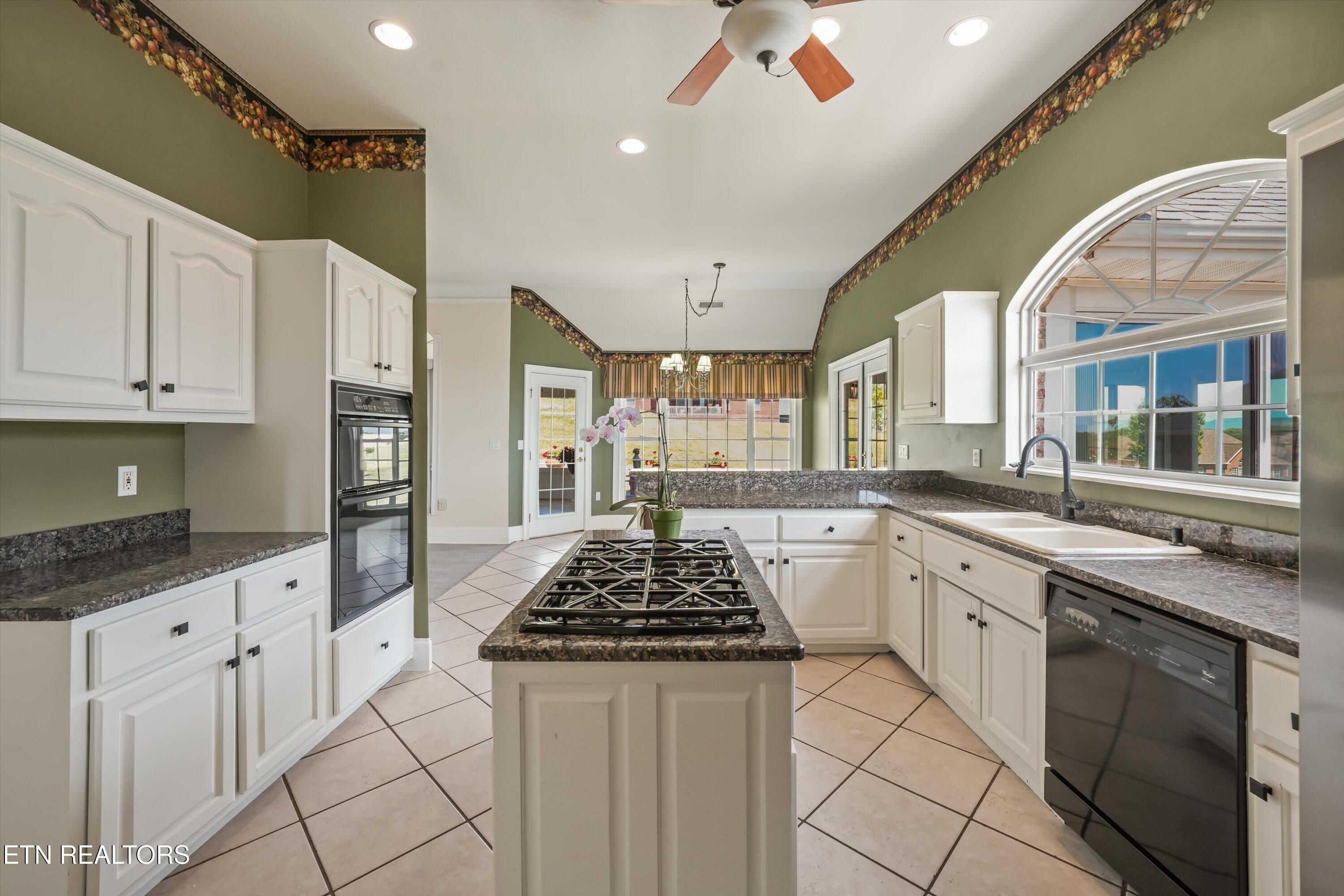 435 Royal Oaks Drive Maryville TN 37801