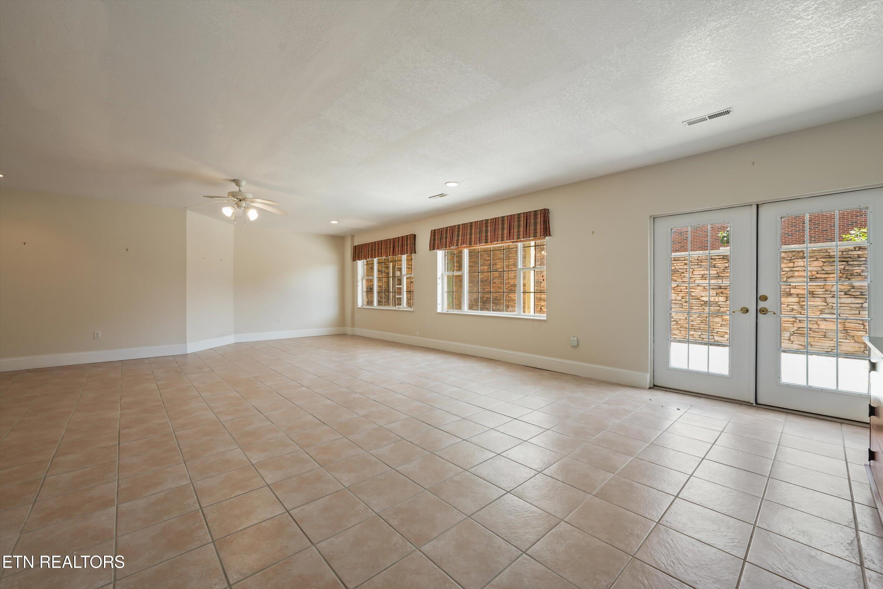 435 Royal Oaks Drive Maryville TN 37801