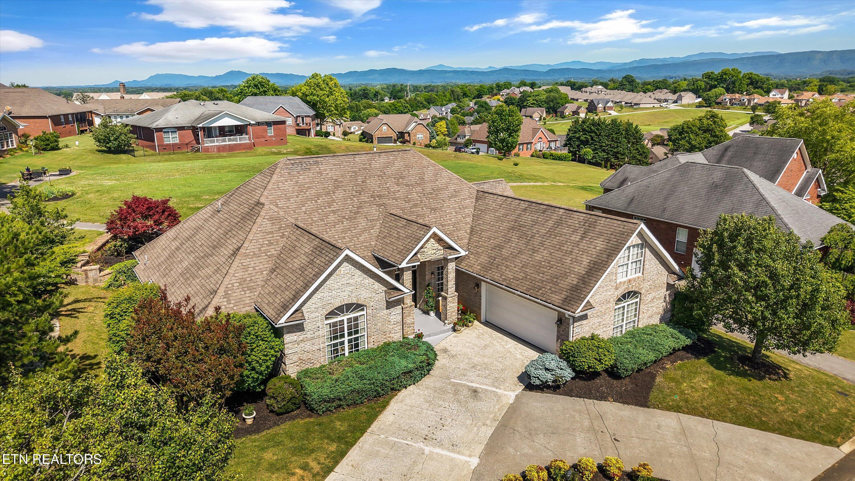 435 Royal Oaks Drive Maryville TN 37801