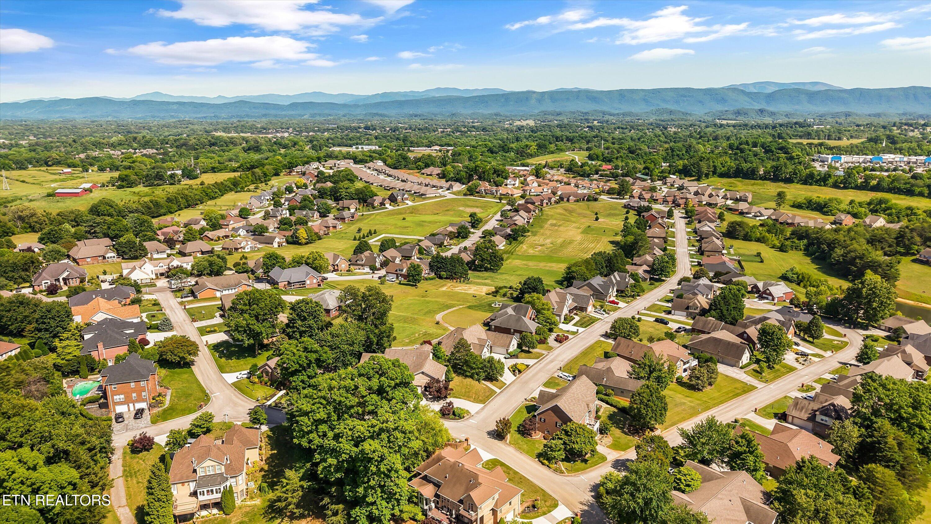 435 Royal Oaks Drive Maryville TN 37801