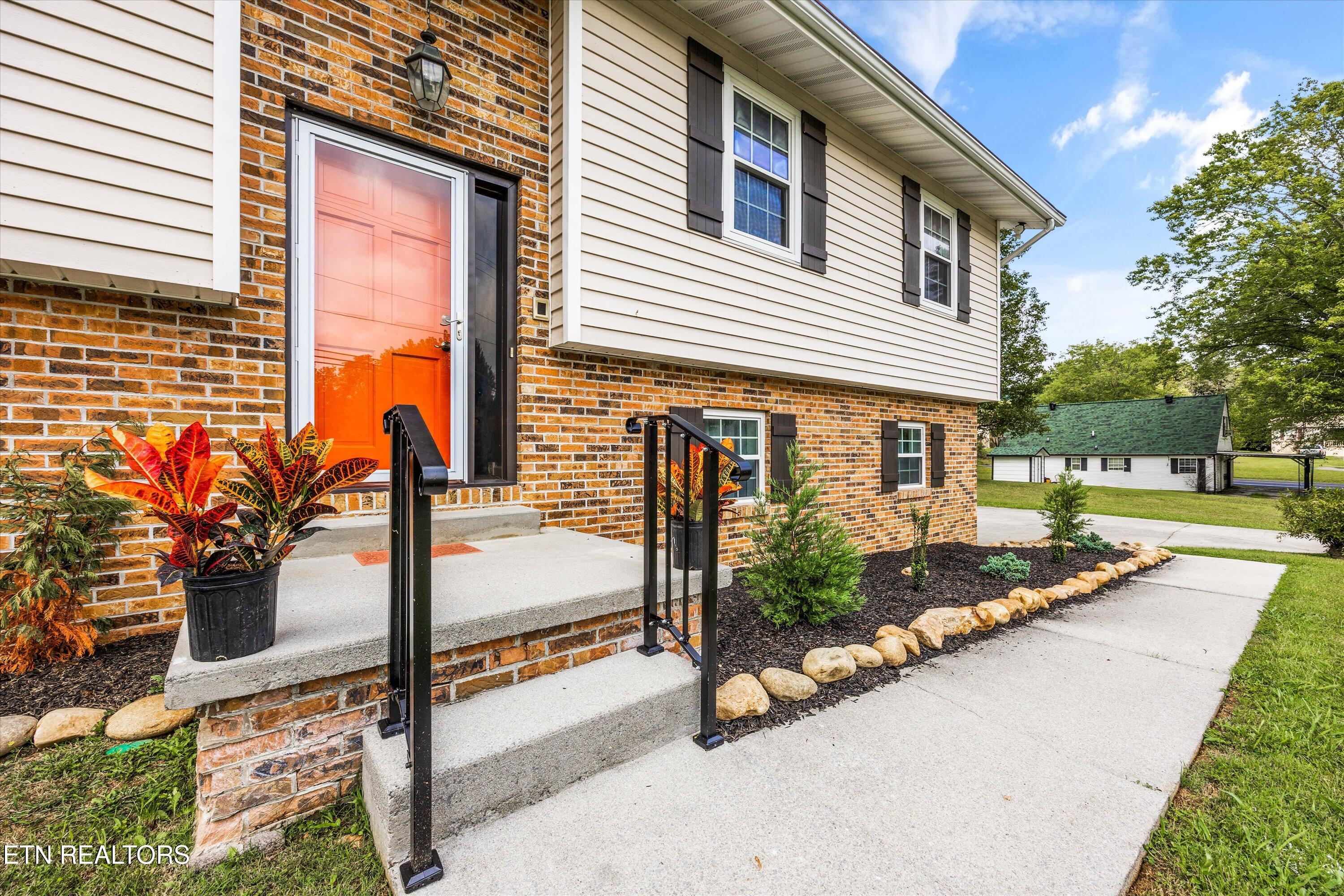 106 Stowers Drive Corryton TN 37721