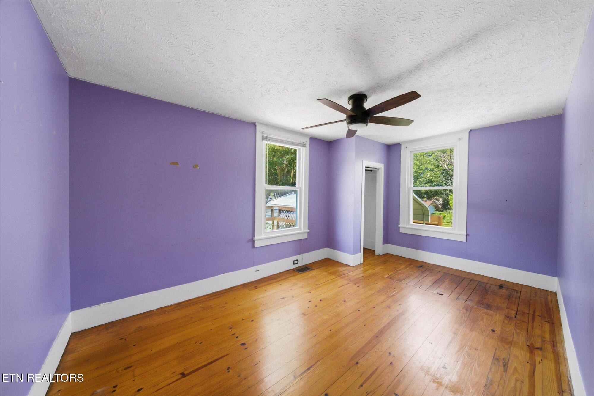 907 W 2nd Avenue Lenoir City TN 37771