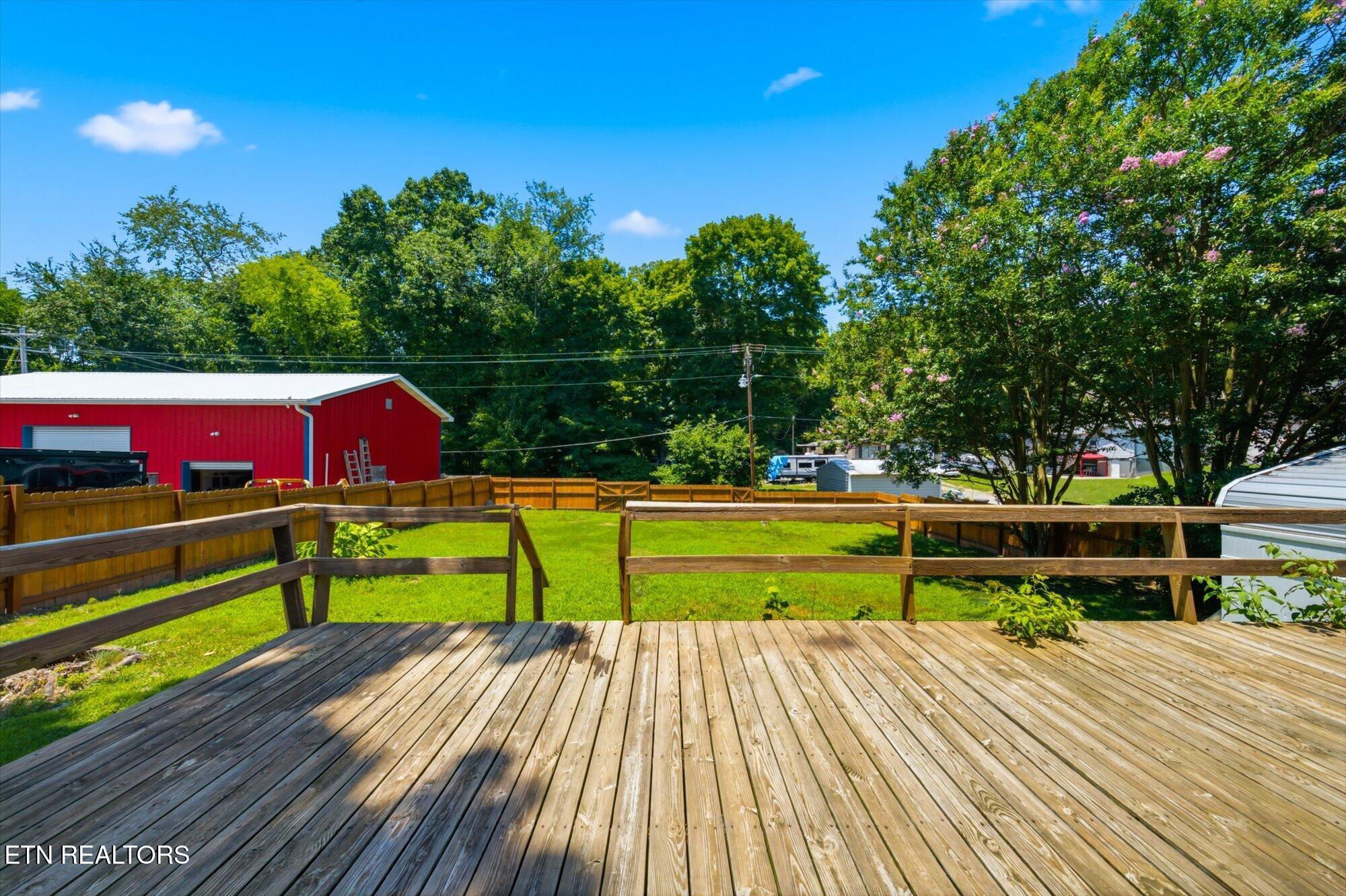 907 W 2nd Avenue Lenoir City TN 37771