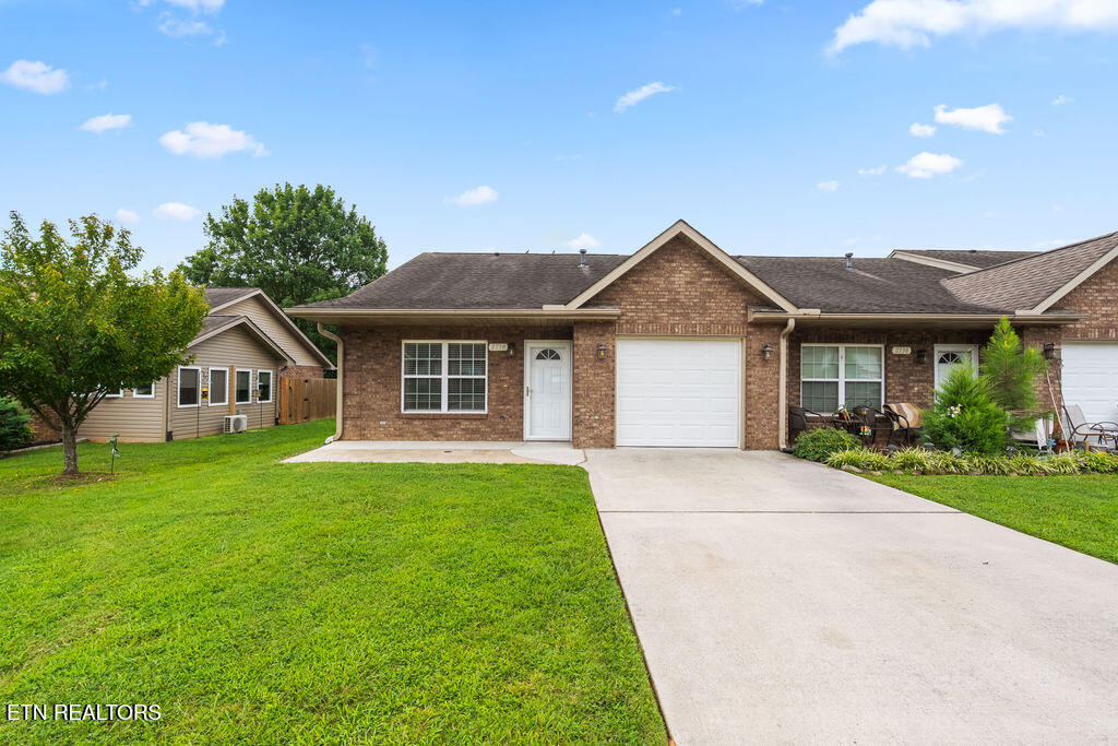 2738 Waters Place Drive Maryville TN 37803