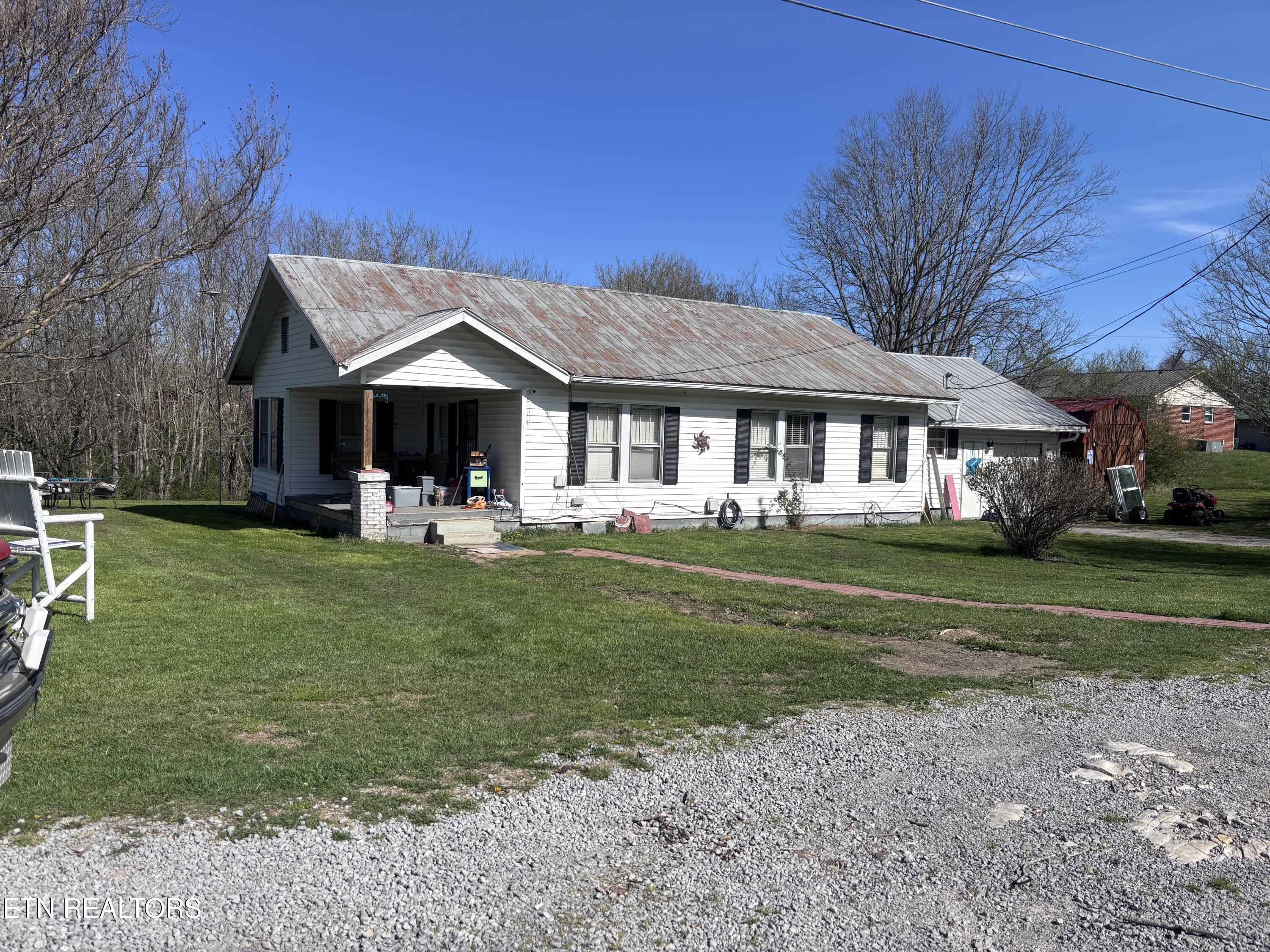 218 Ewing Avenue New Tazewell TN 37825
