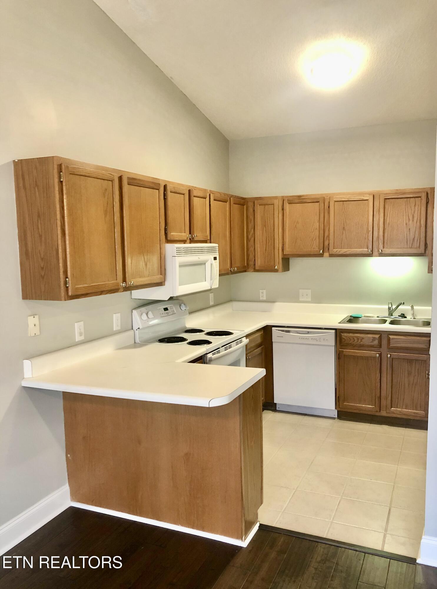10024 Greylock Way Knoxville TN 37931