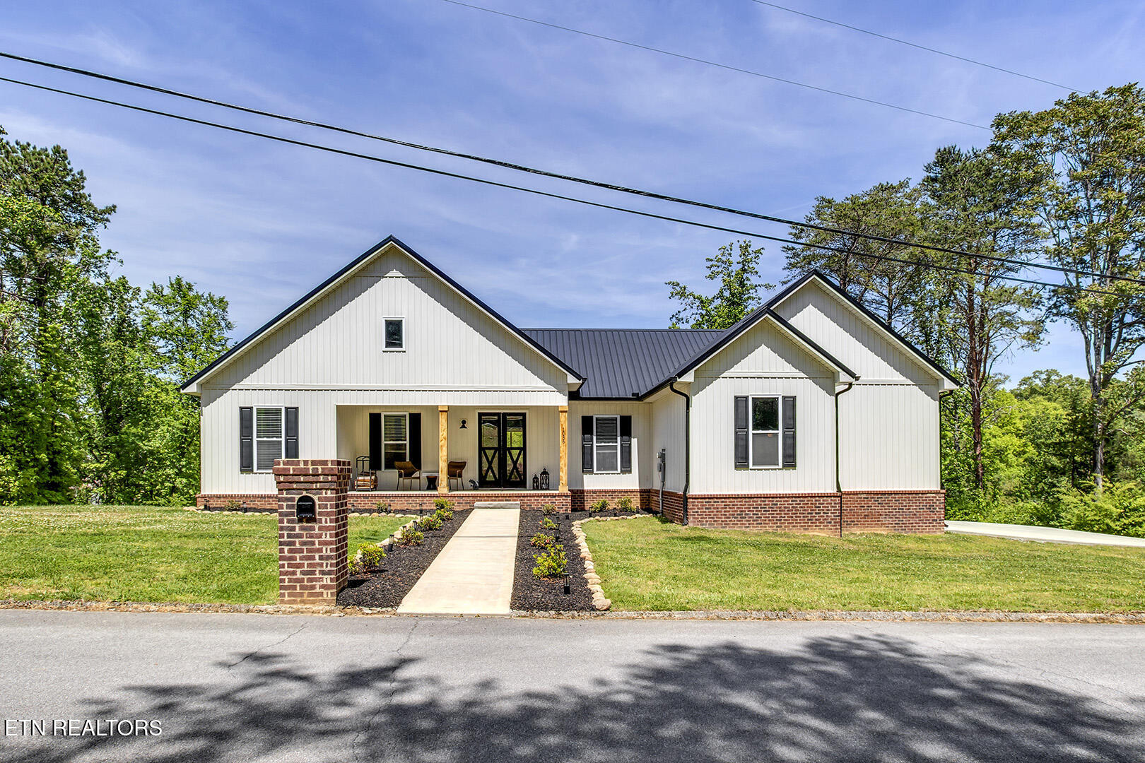 1056 Chula Vista Drive Friendsville TN 37737