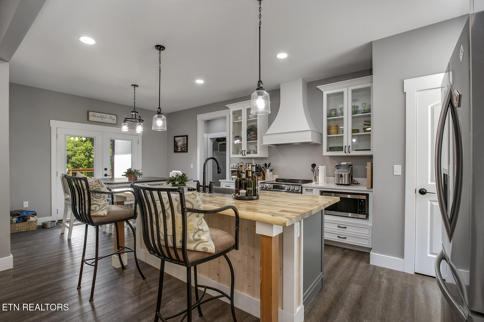1056 Chula Vista Drive Friendsville TN 37737