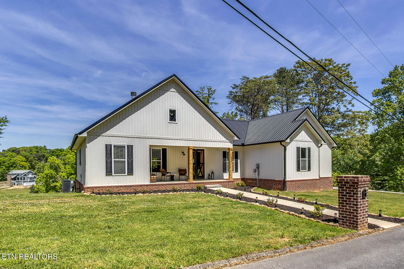1056 Chula Vista Drive Friendsville TN 37737