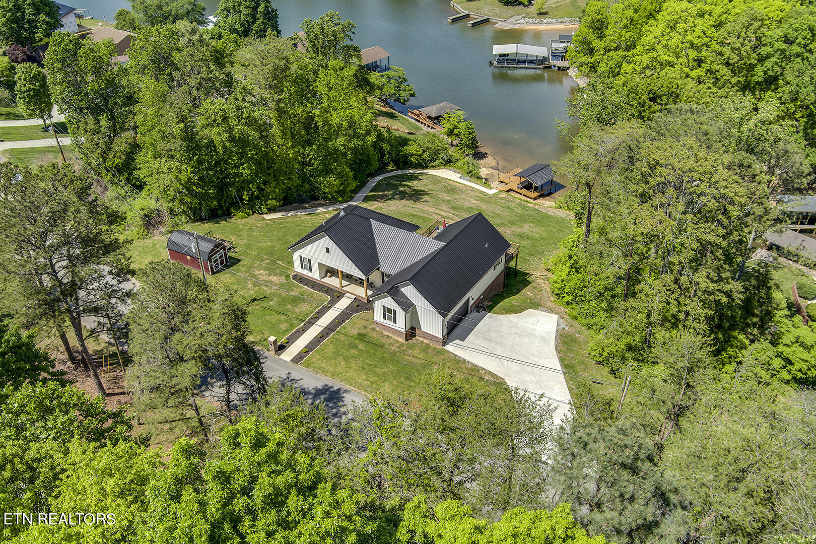 1056 Chula Vista Drive Friendsville TN 37737