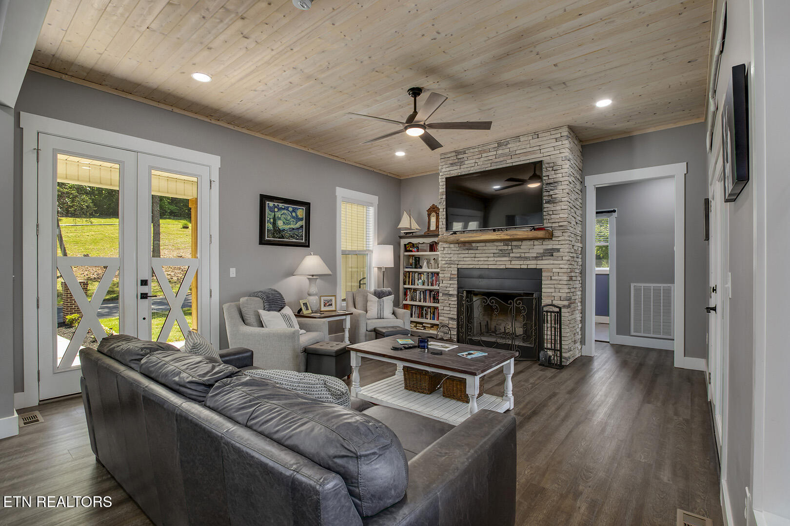 1056 Chula Vista Drive Friendsville TN 37737