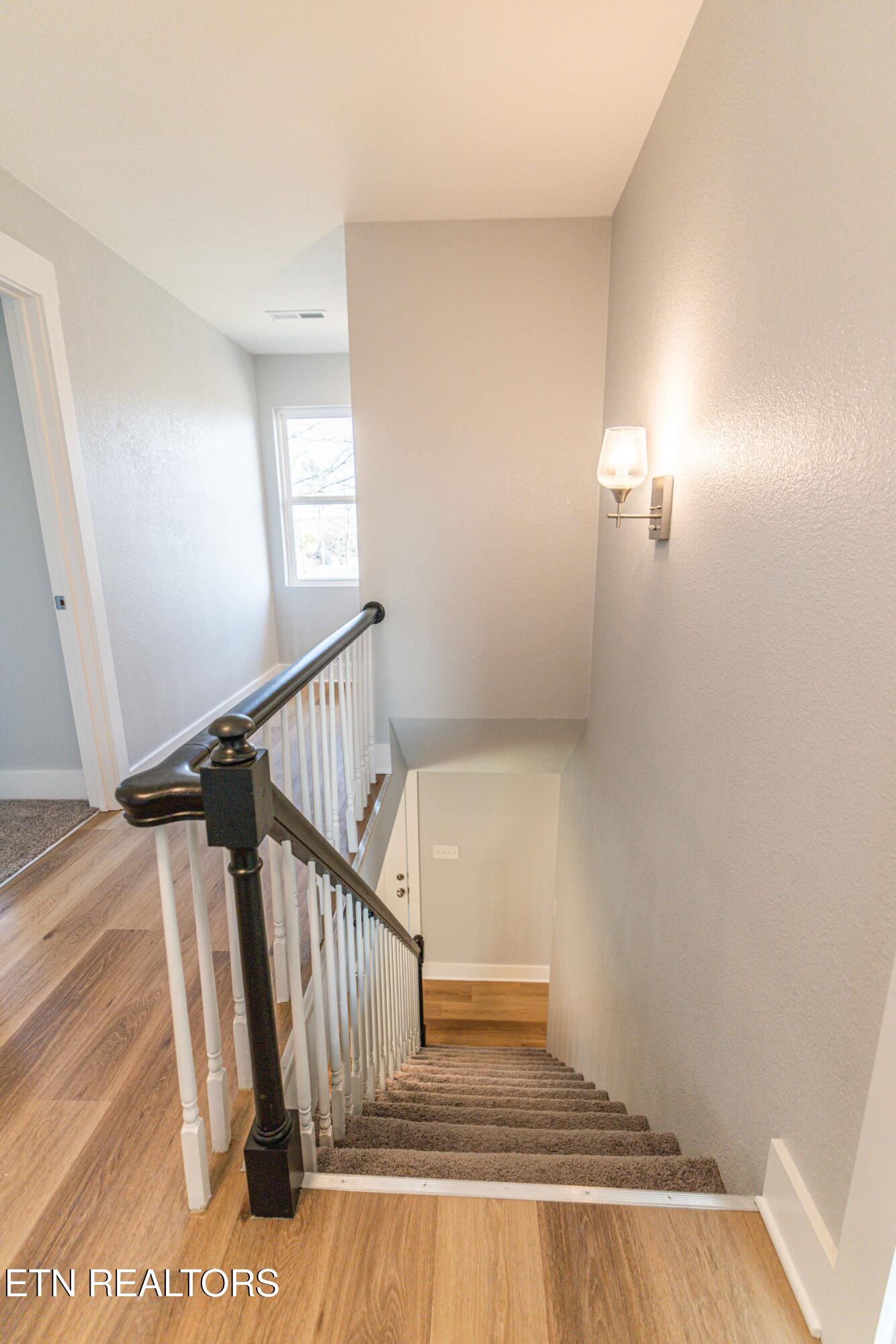 1909 Matthew Lane Knoxville TN 37923