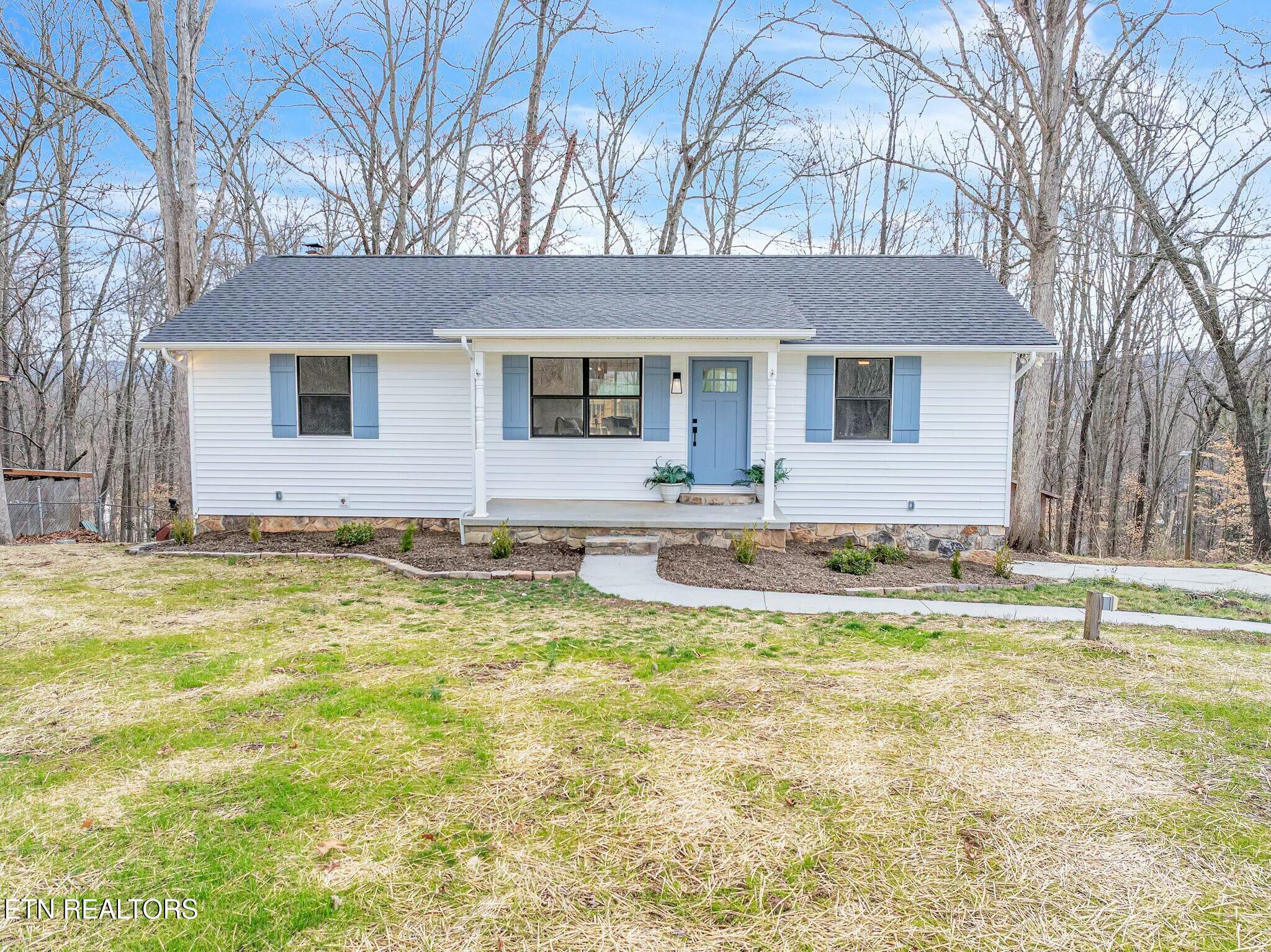 125 Iroquois Lane Clinton TN 37716