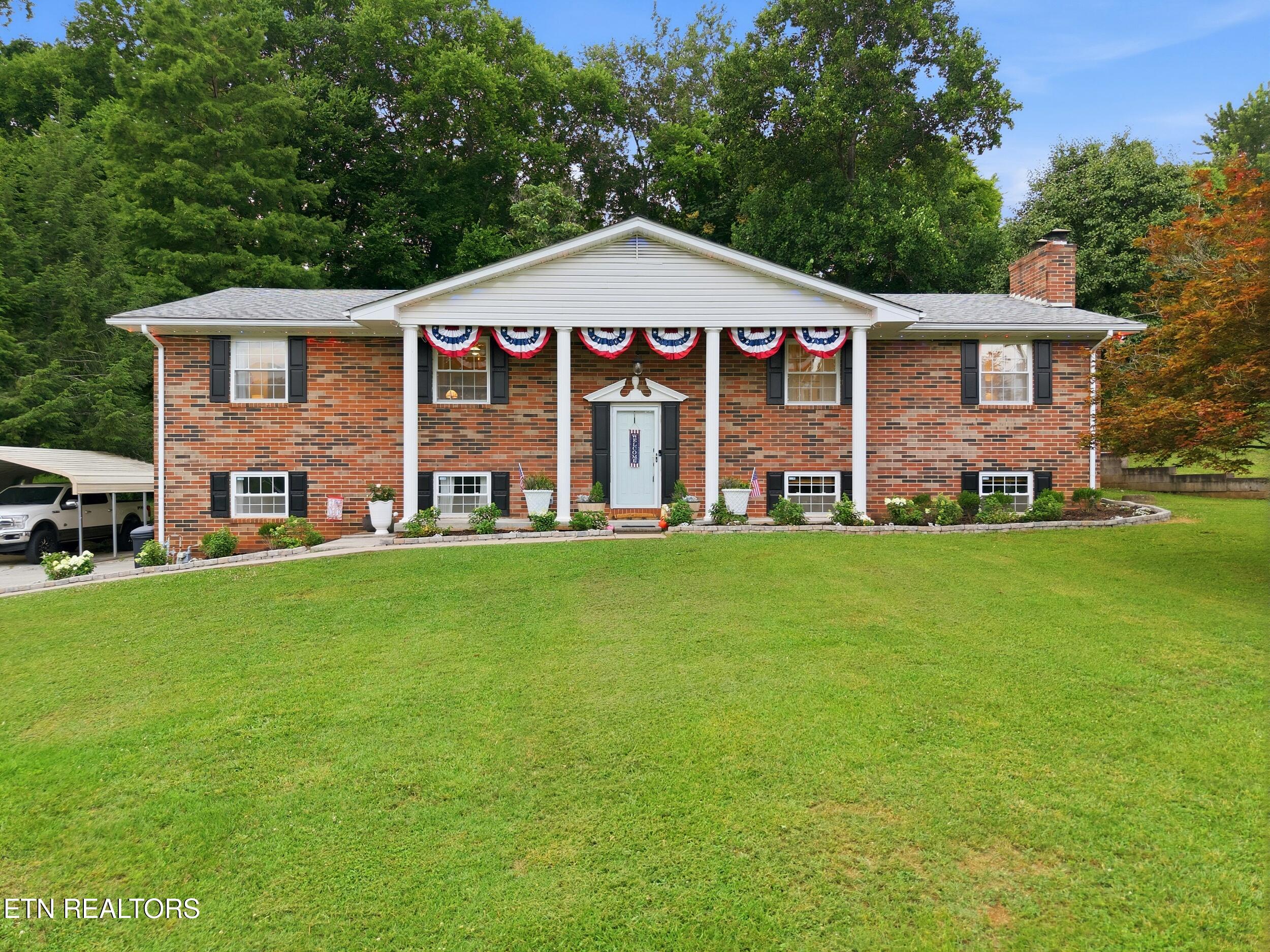 1328 Hillvale Road Louisville TN 37777