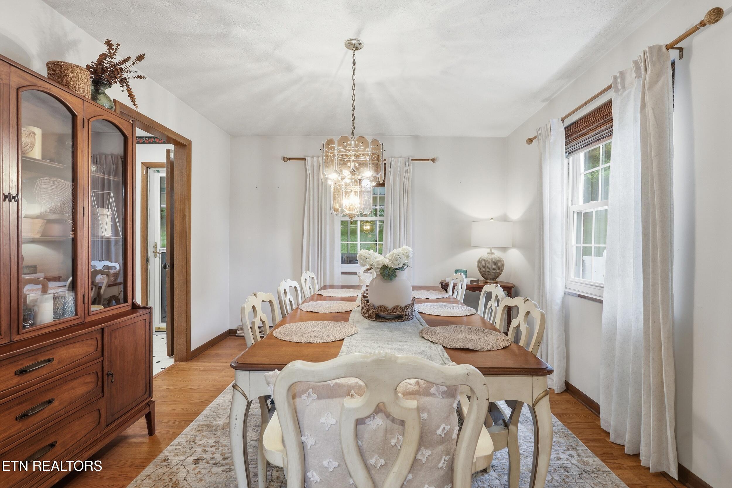 1328 Hillvale Road Louisville TN 37777