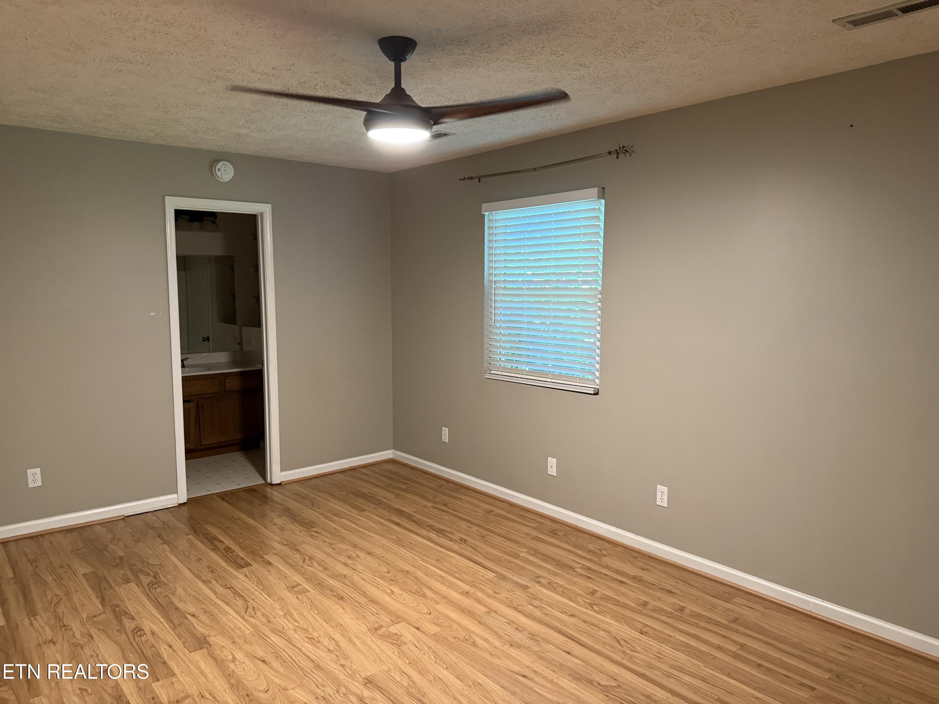 212 Barnes Avenue Maryville TN 37803