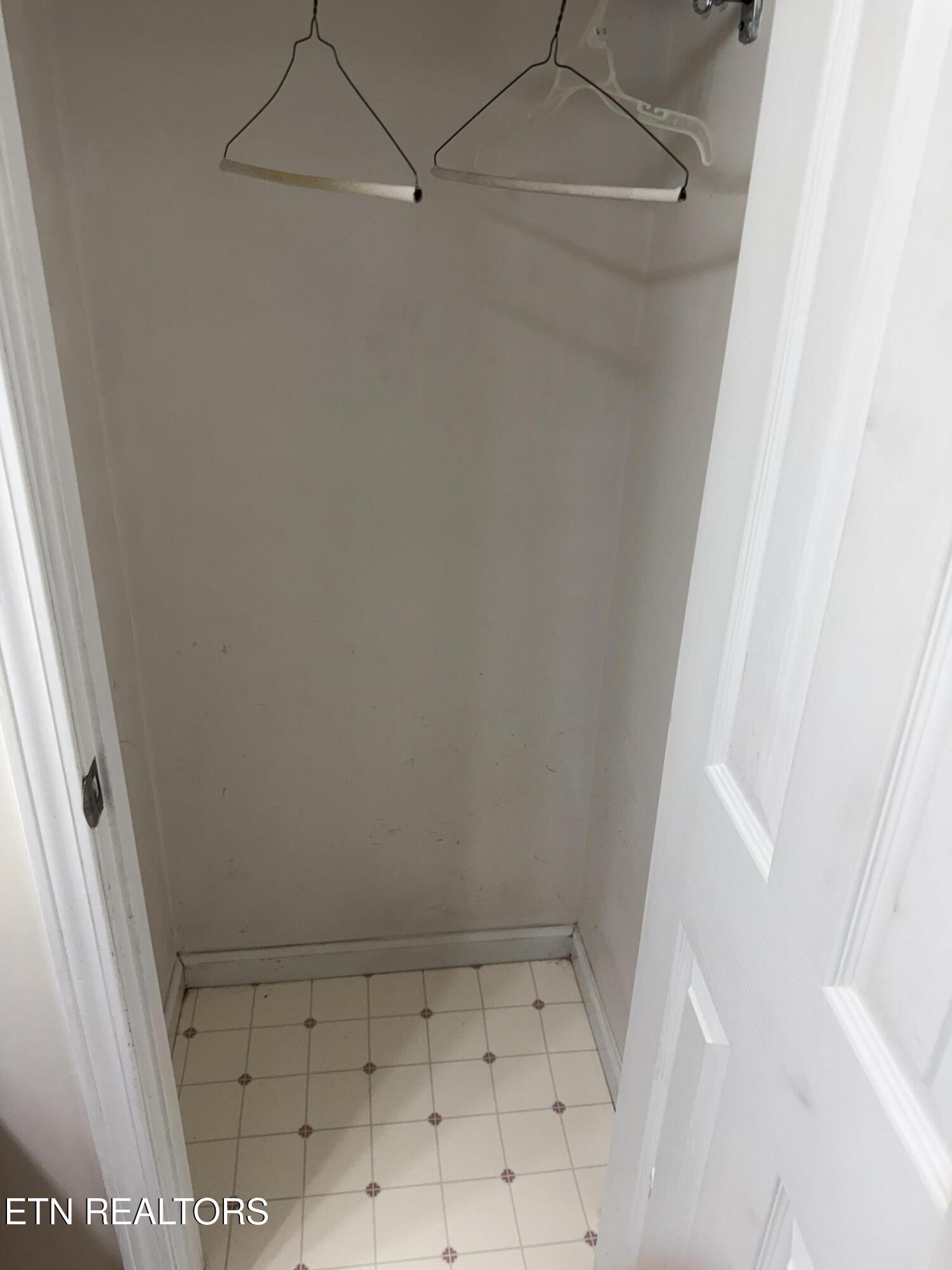 212 Barnes Avenue Maryville TN 37803