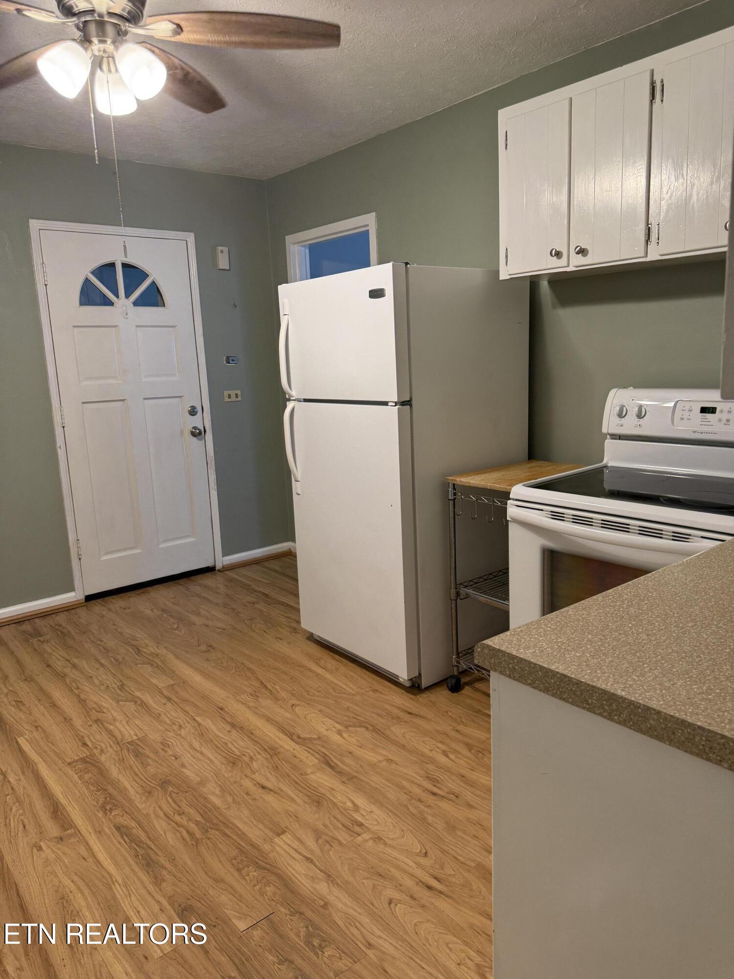 212 Barnes Avenue Maryville TN 37803