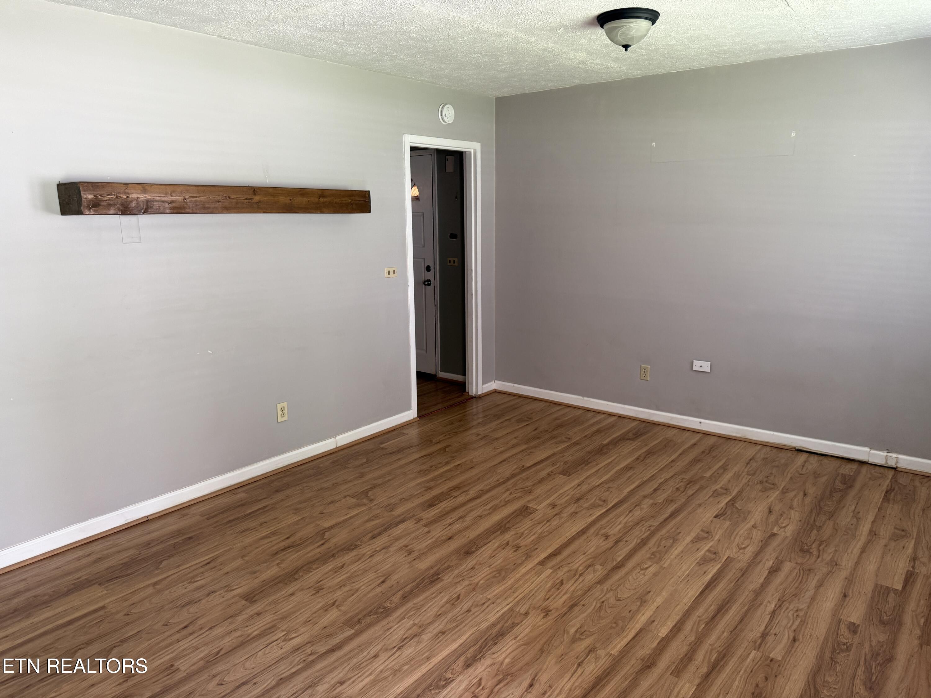 212 Barnes Avenue Maryville TN 37803