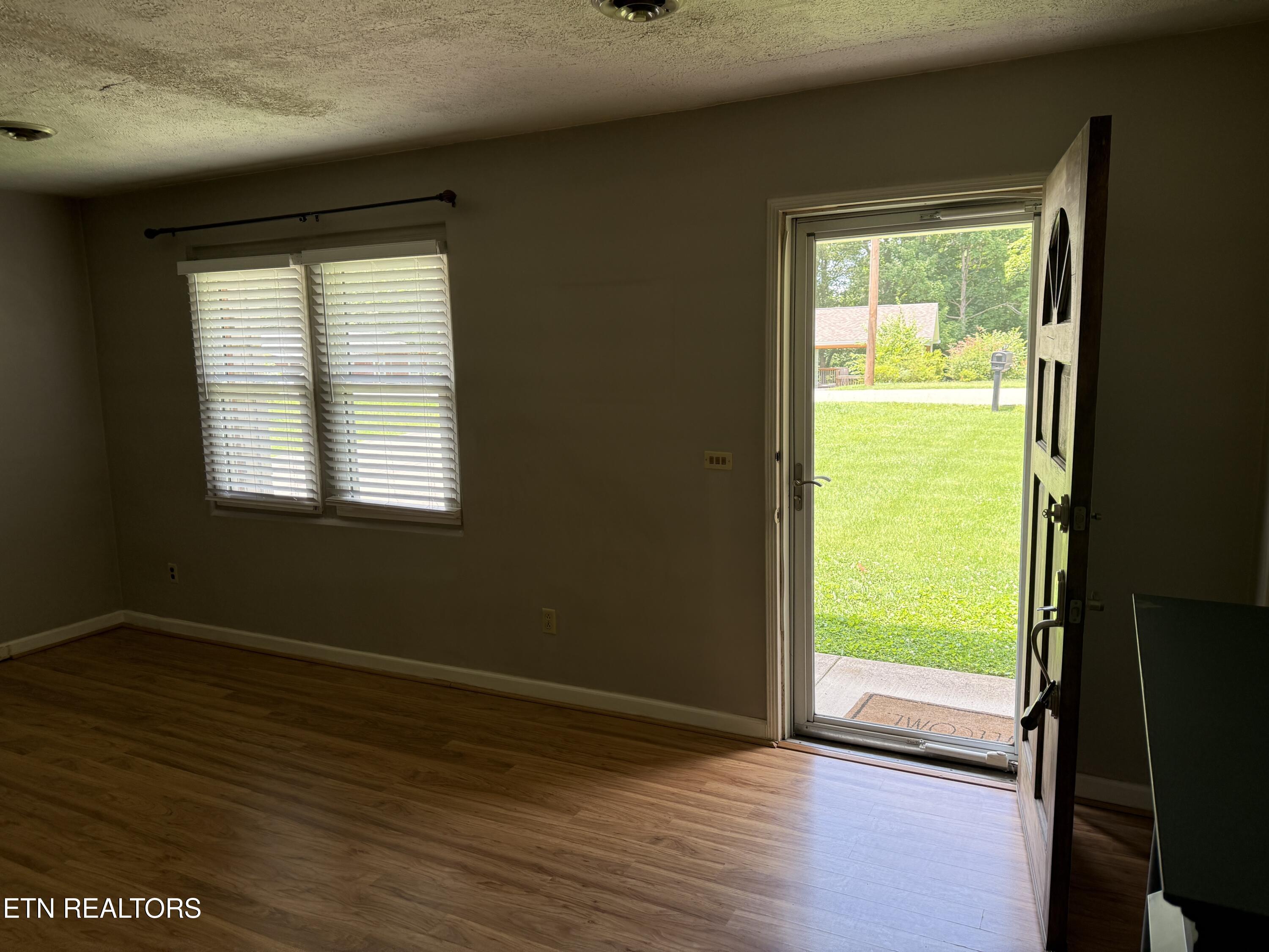 212 Barnes Avenue Maryville TN 37803