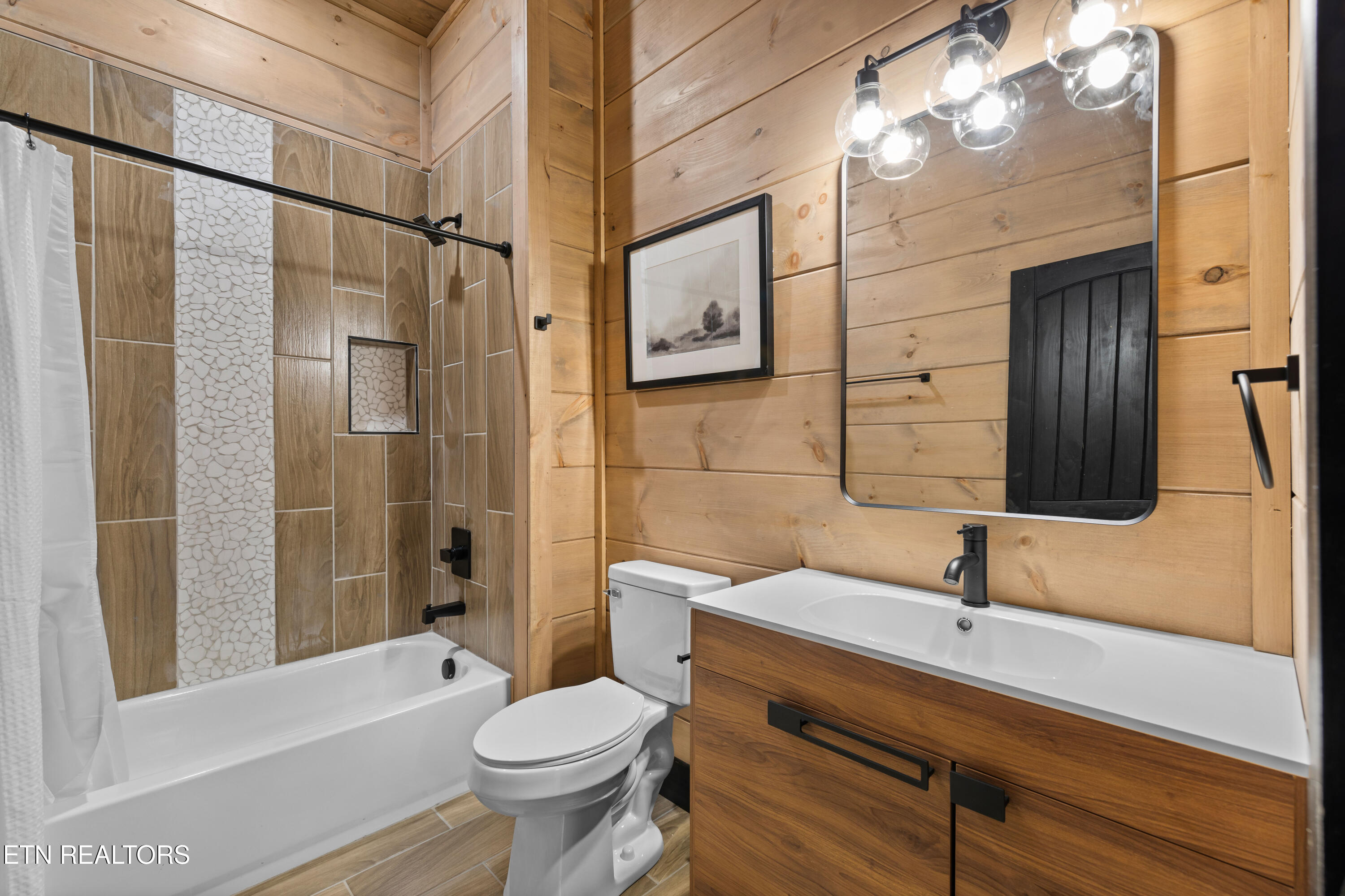 2246 Sawmill Cove Drive Sevierville TN 37862