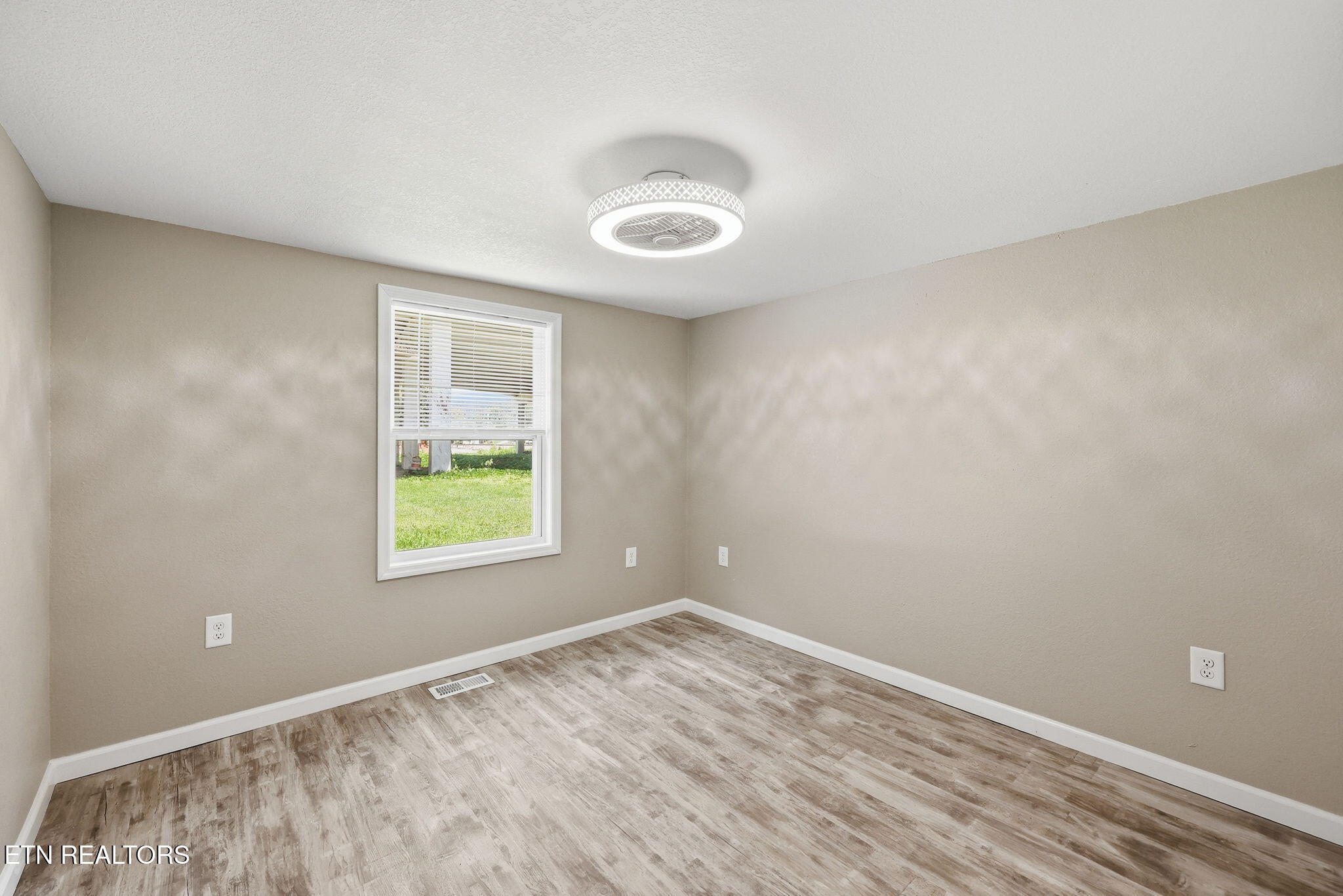 210 E Spring Street Oliver Springs TN 37840