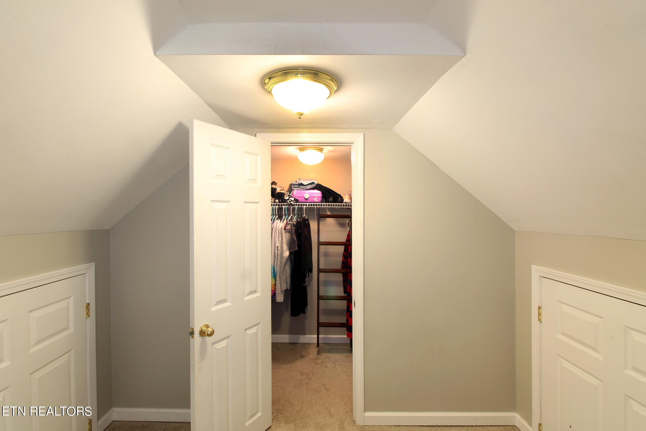 7229 Autumn View Lane Powell TN 37849