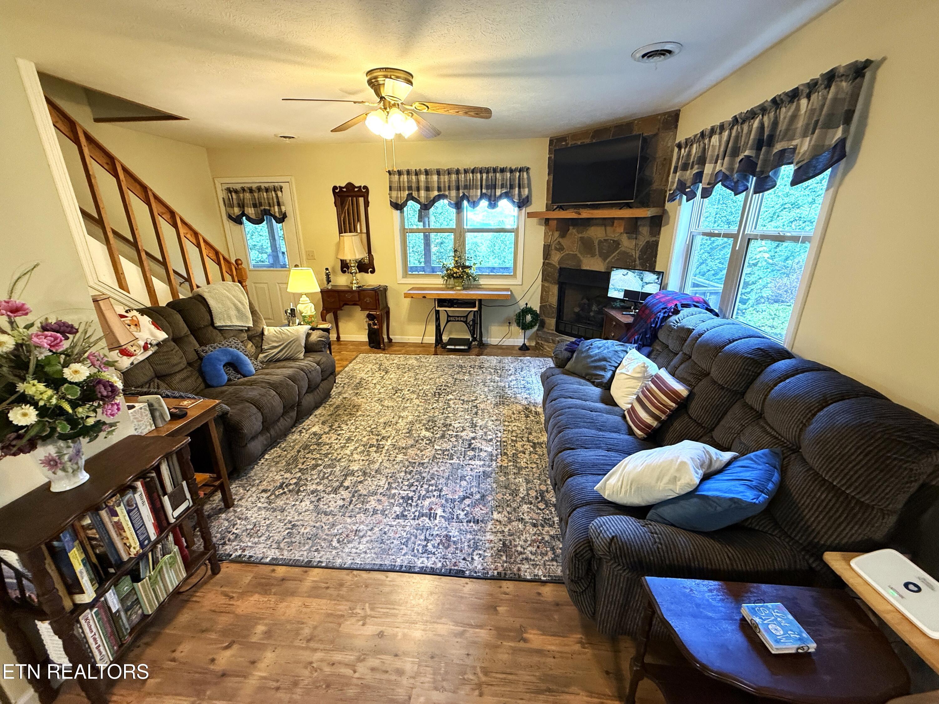 199 Pear Tree Way Del Rio TN 37727