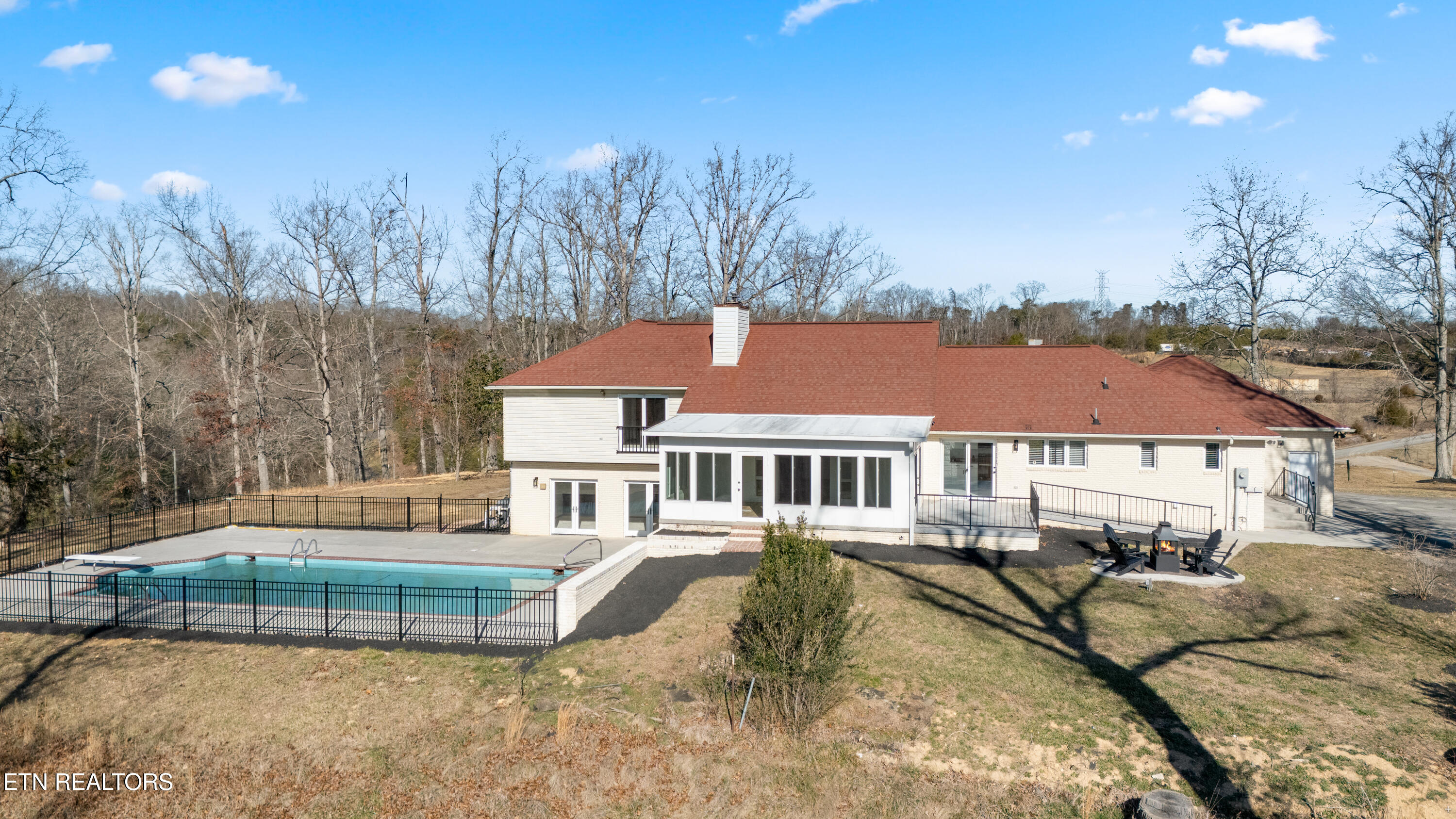 8002 Jackson Bend Road Lenoir City TN 37772