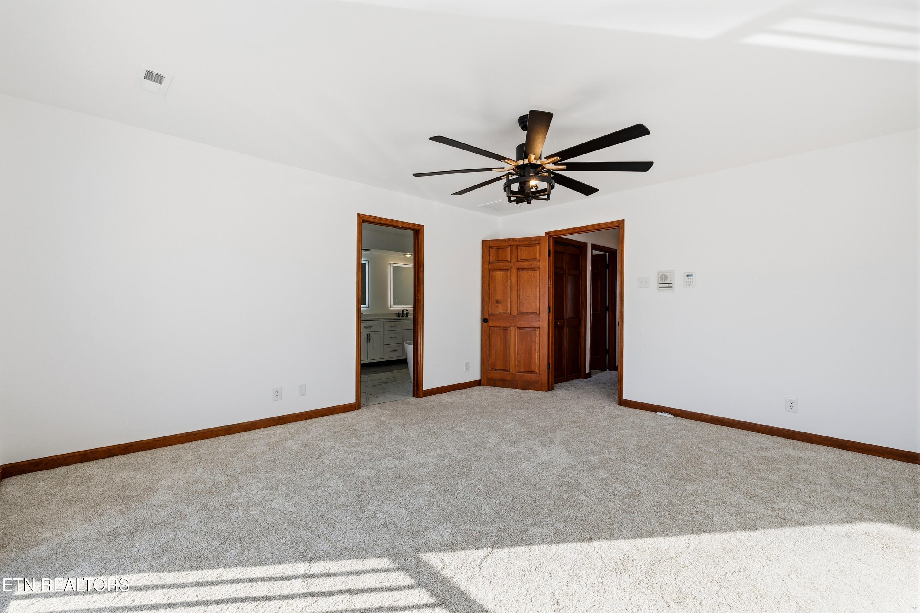 8002 Jackson Bend Road Lenoir City TN 37772