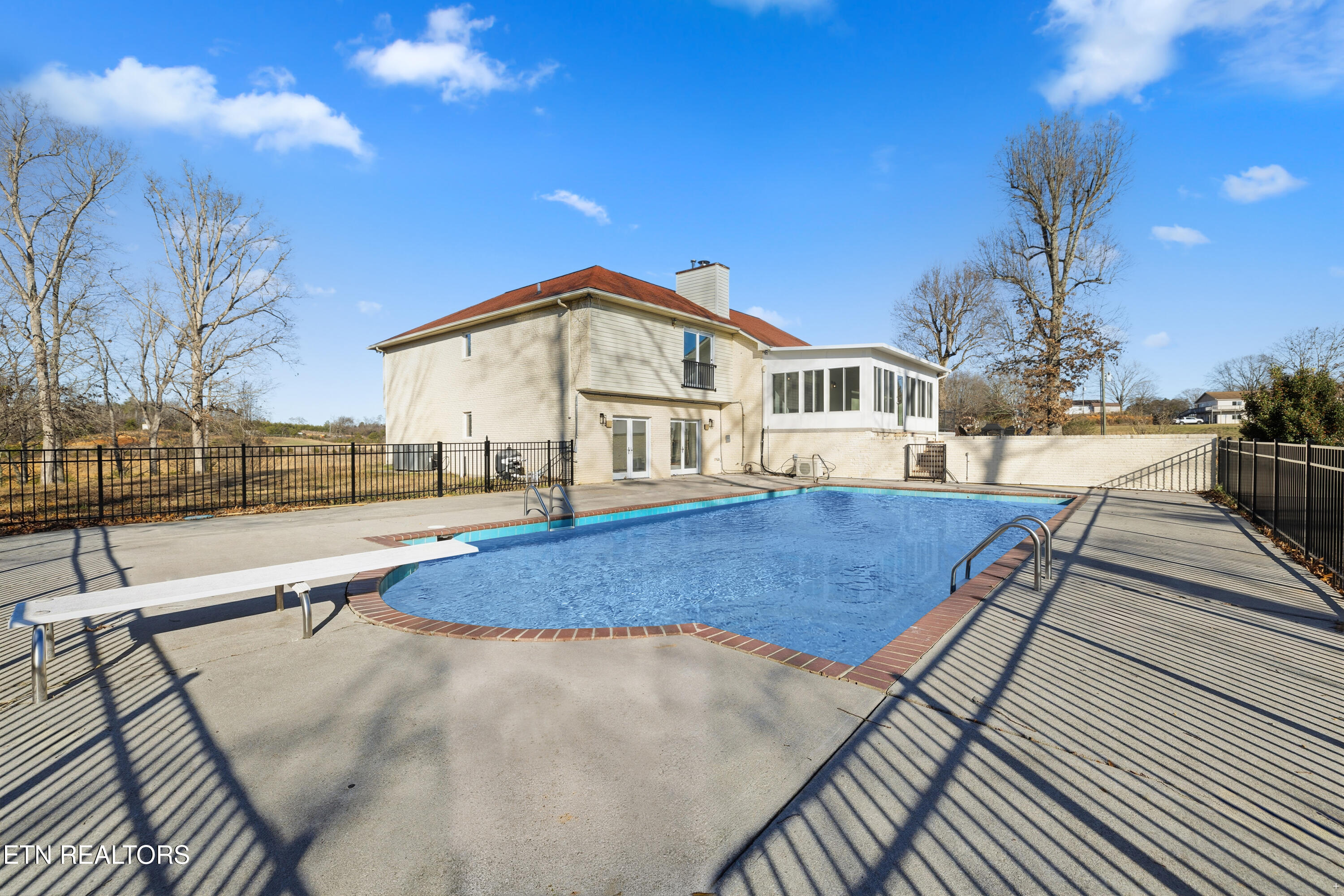 8002 Jackson Bend Road Lenoir City TN 37772
