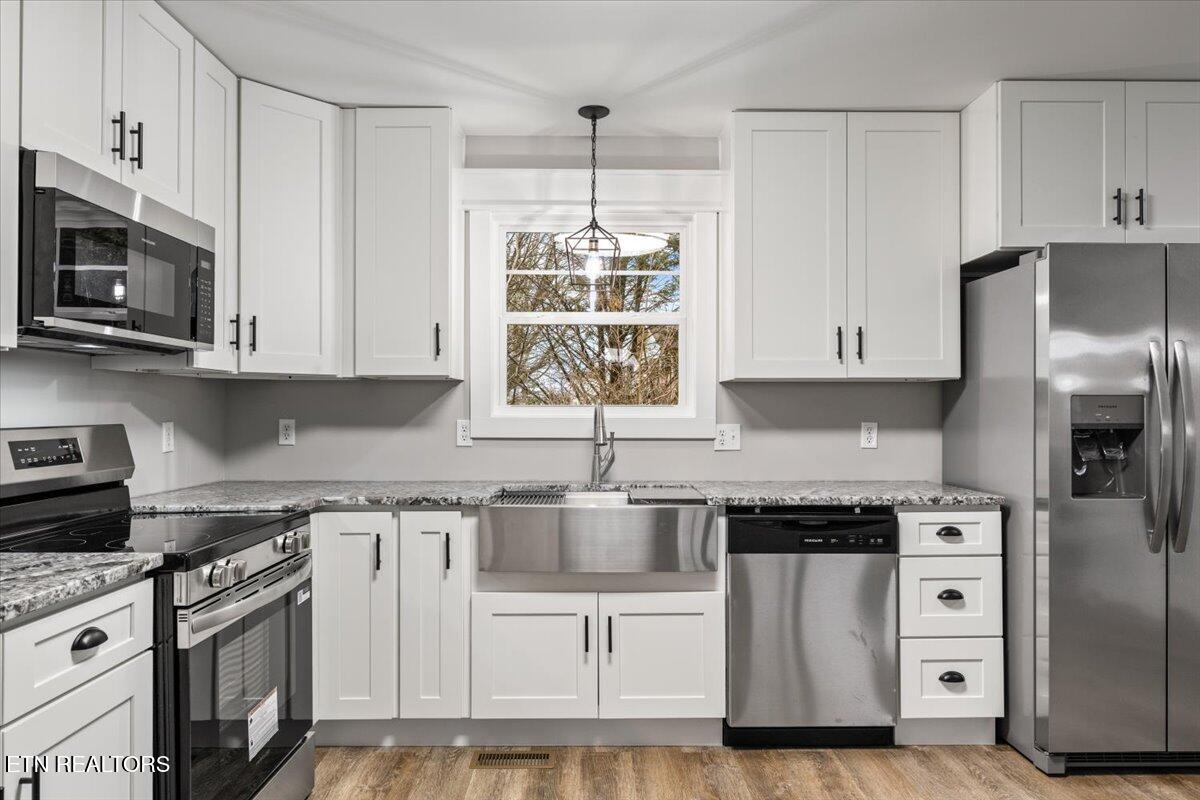 107 Azalea Lane Jacksboro TN 37757