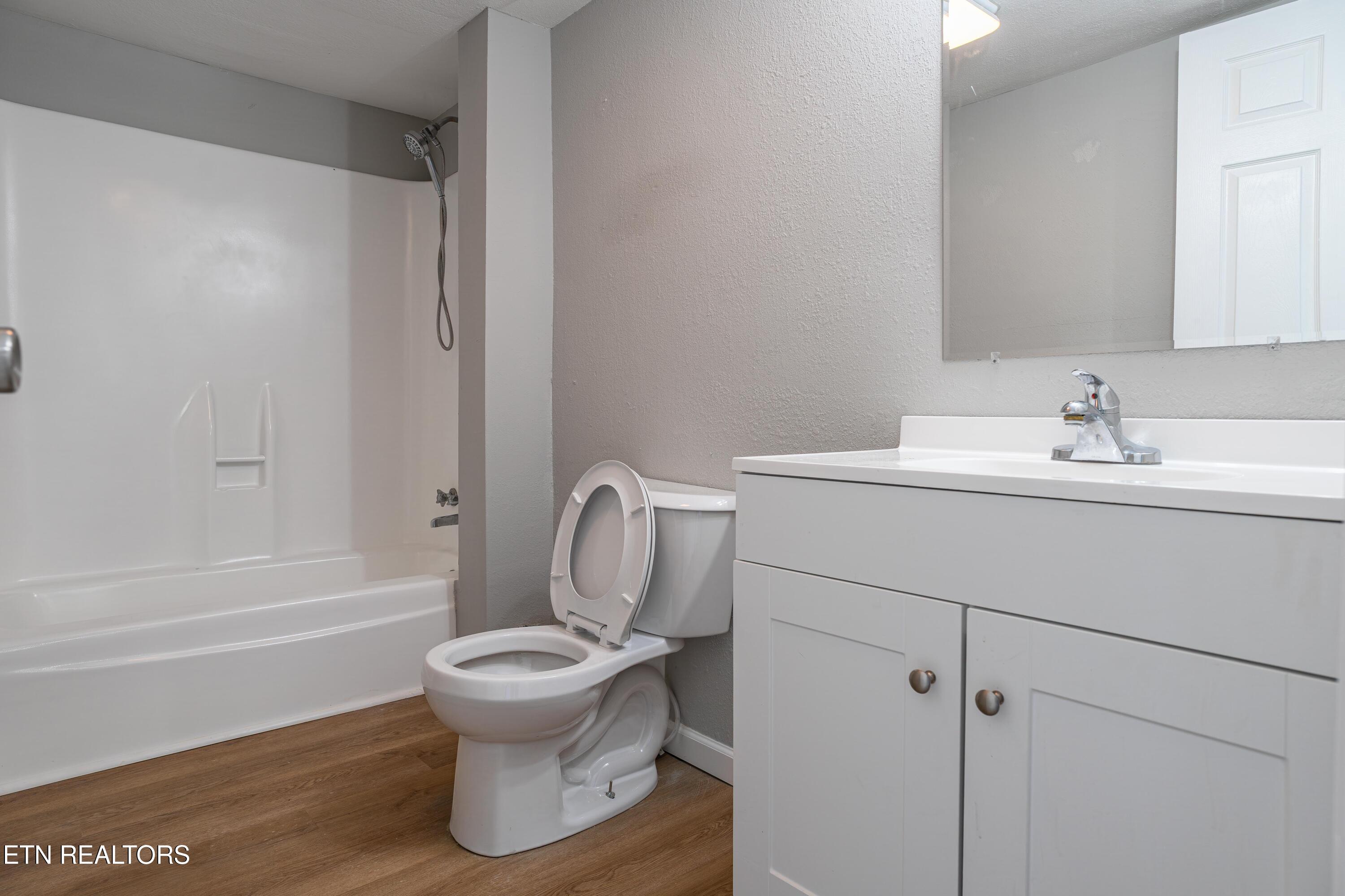 133 Wellington Oak Ridge TN 37830