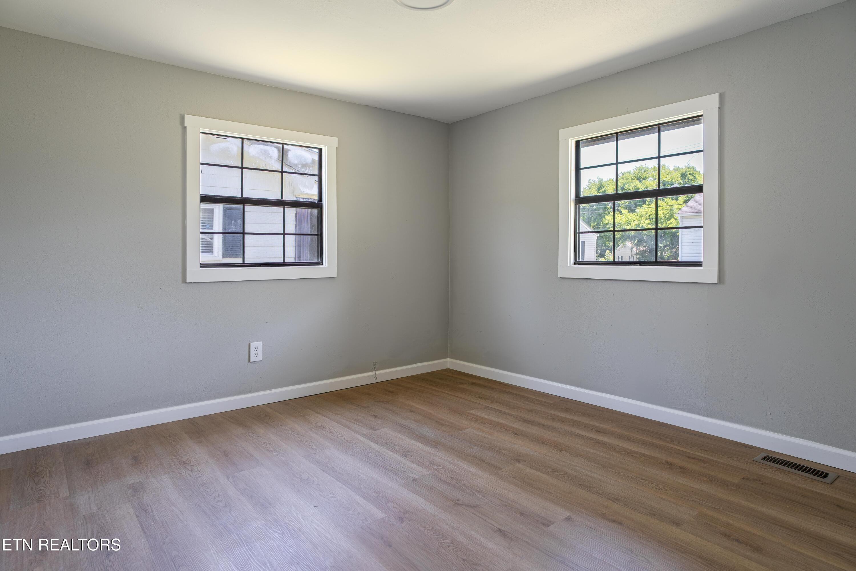 133 Wellington Oak Ridge TN 37830