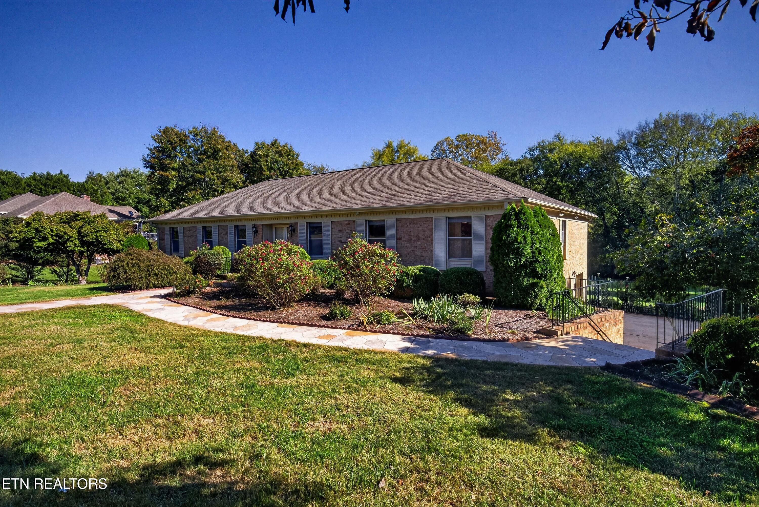 5504 River Point Cove Road Knoxville TN 37919