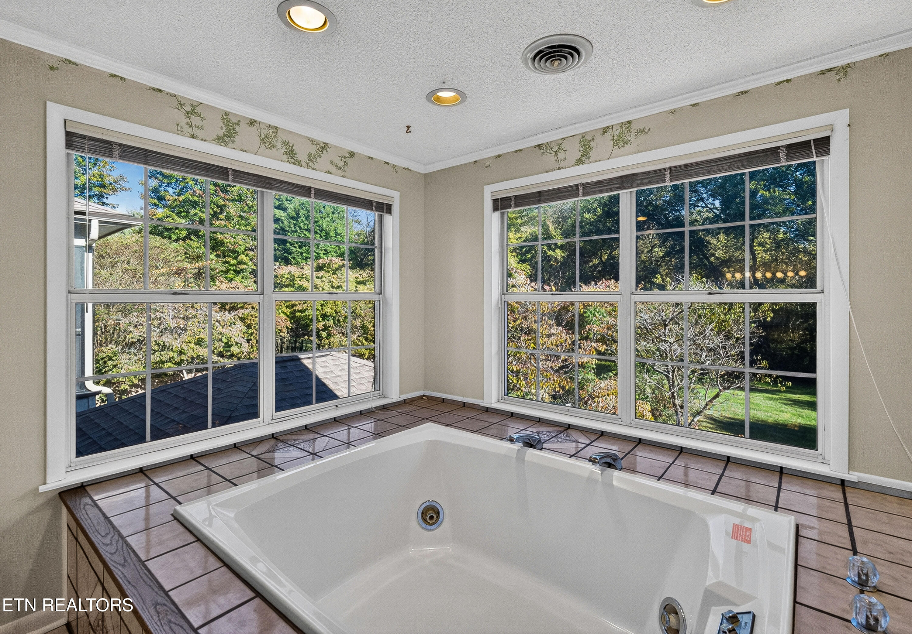 5504 River Point Cove Road Knoxville TN 37919