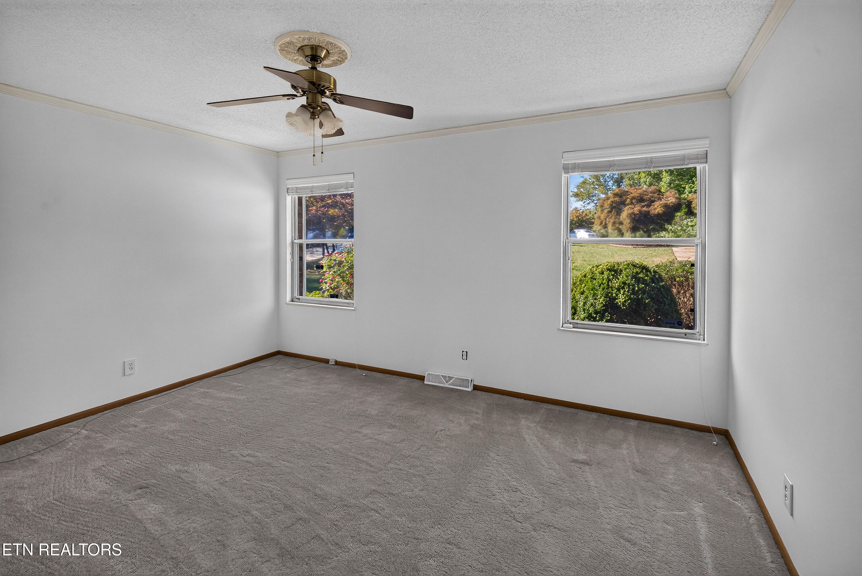 5504 River Point Cove Road Knoxville TN 37919
