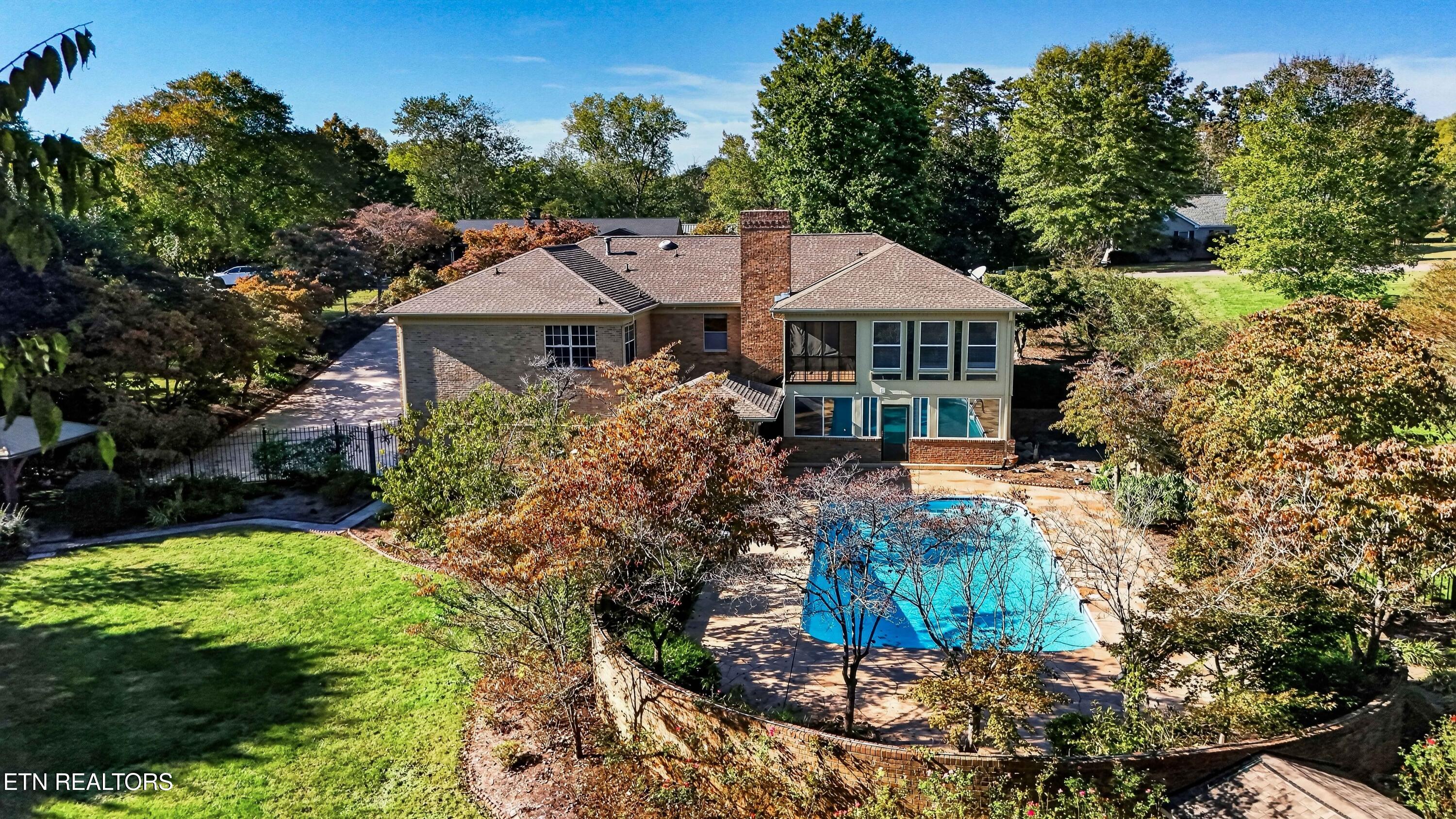 5504 River Point Cove Road Knoxville TN 37919