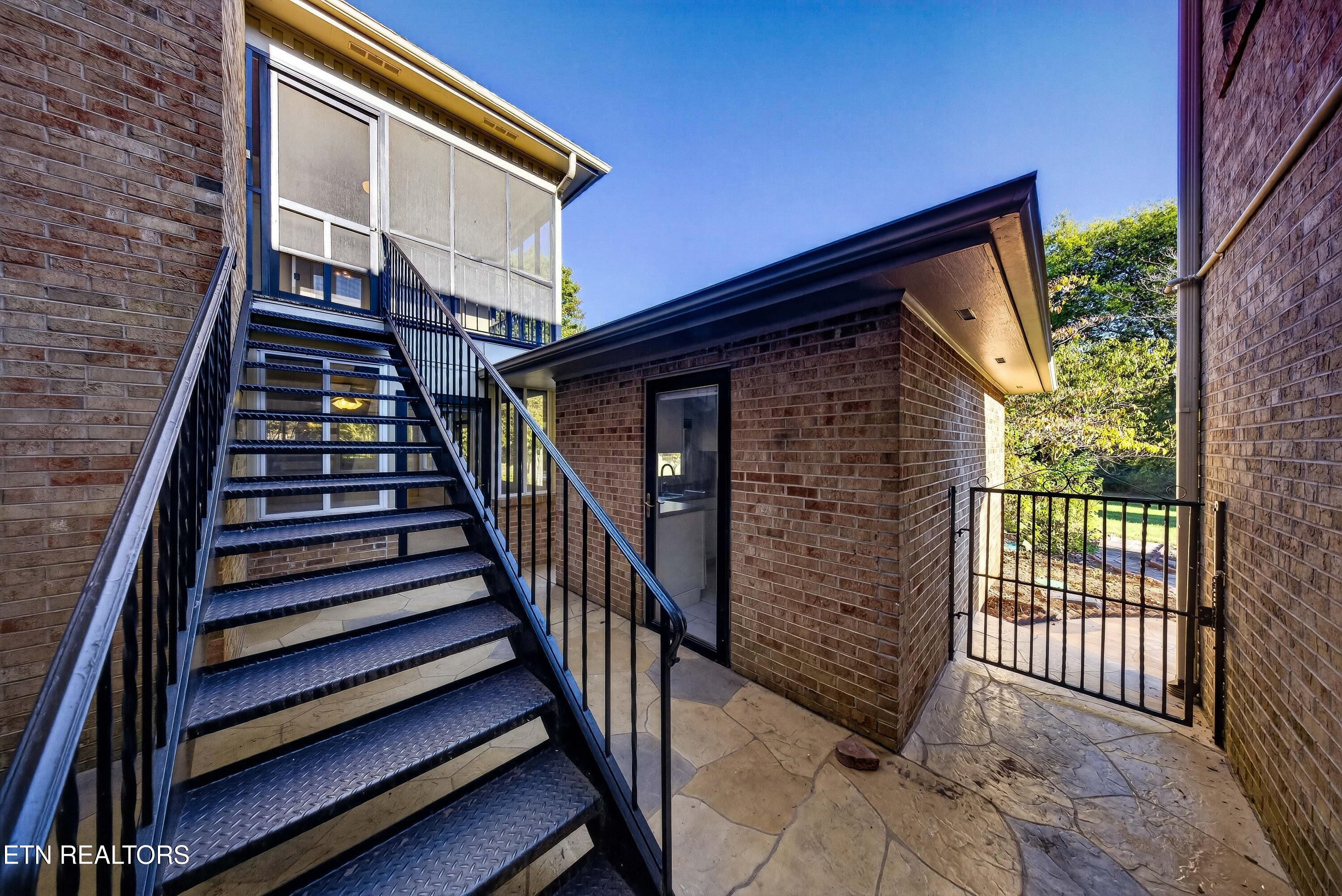 5504 River Point Cove Road Knoxville TN 37919