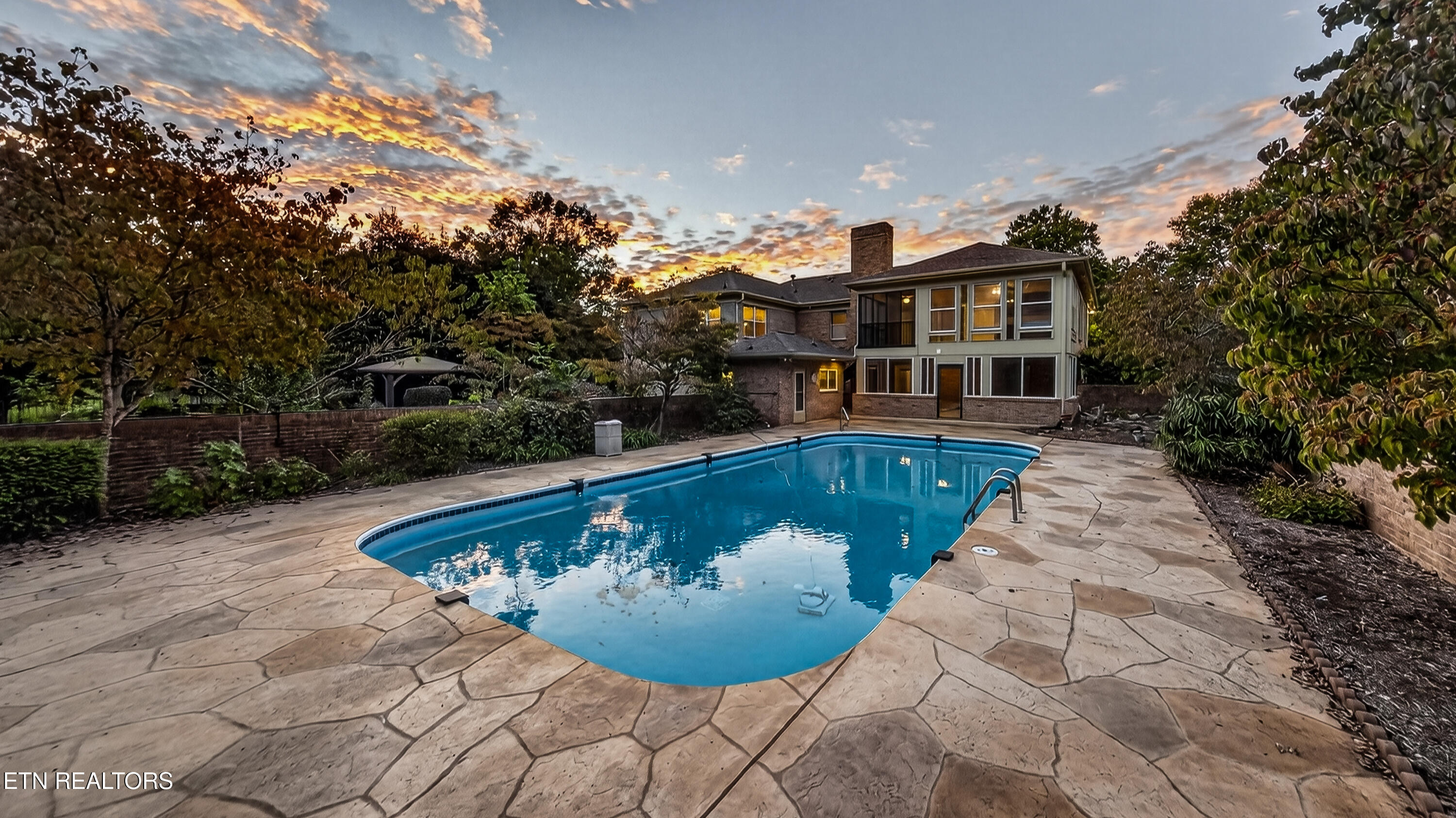 5504 River Point Cove Road Knoxville TN 37919