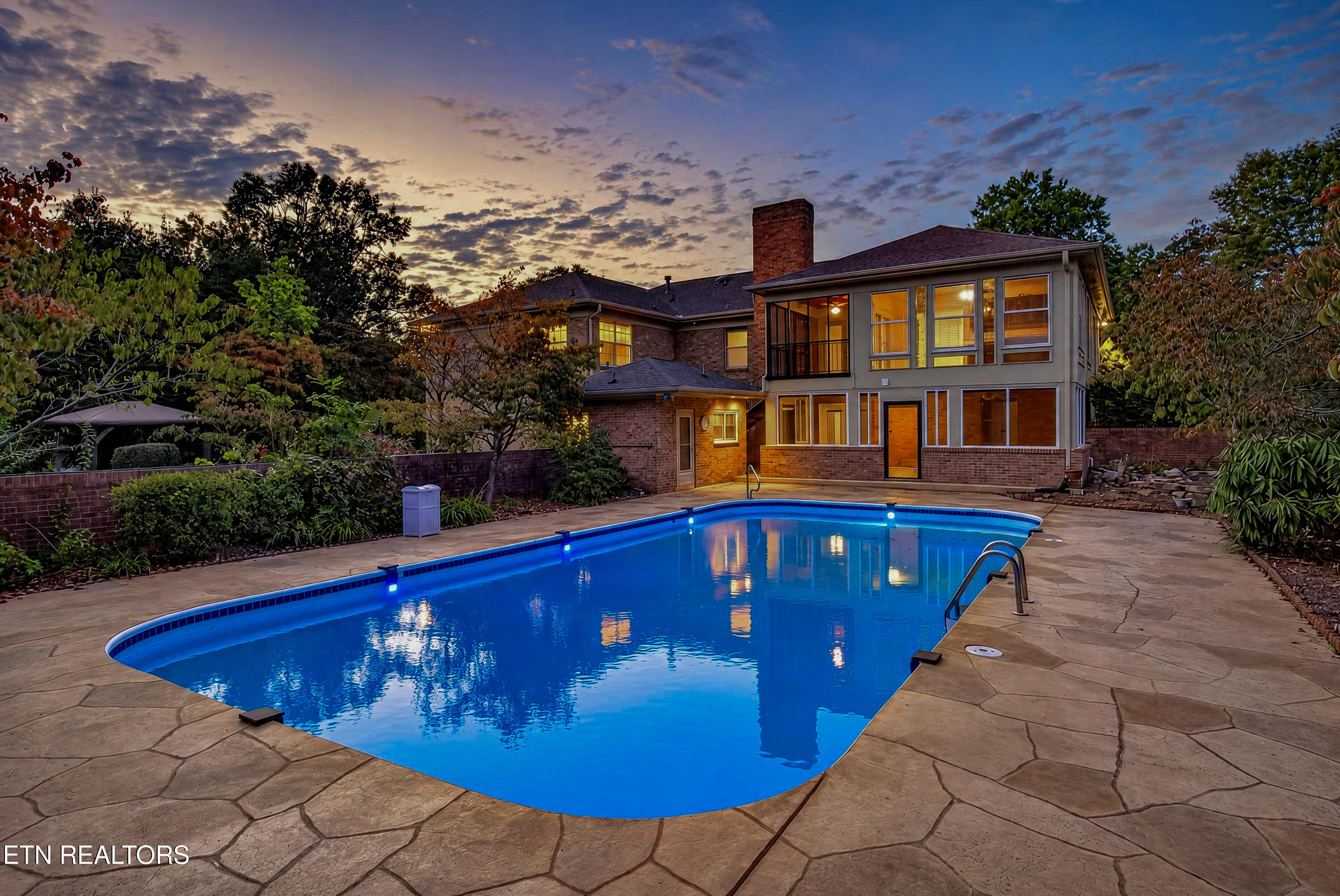 5504 River Point Cove Road Knoxville TN 37919