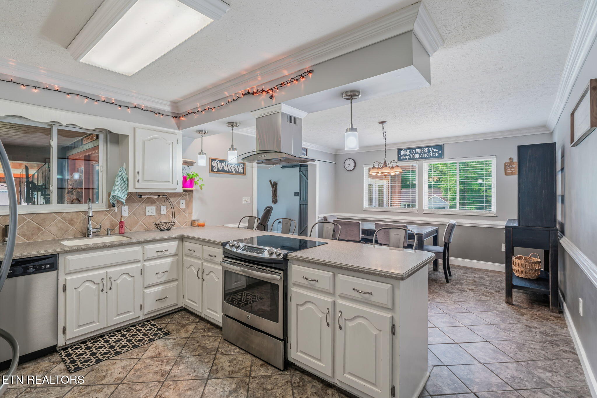 123 Azalea Circle Harriman TN 37748