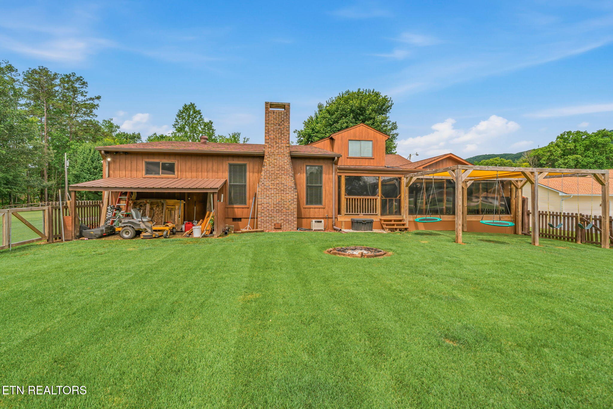 123 Azalea Circle Harriman TN 37748