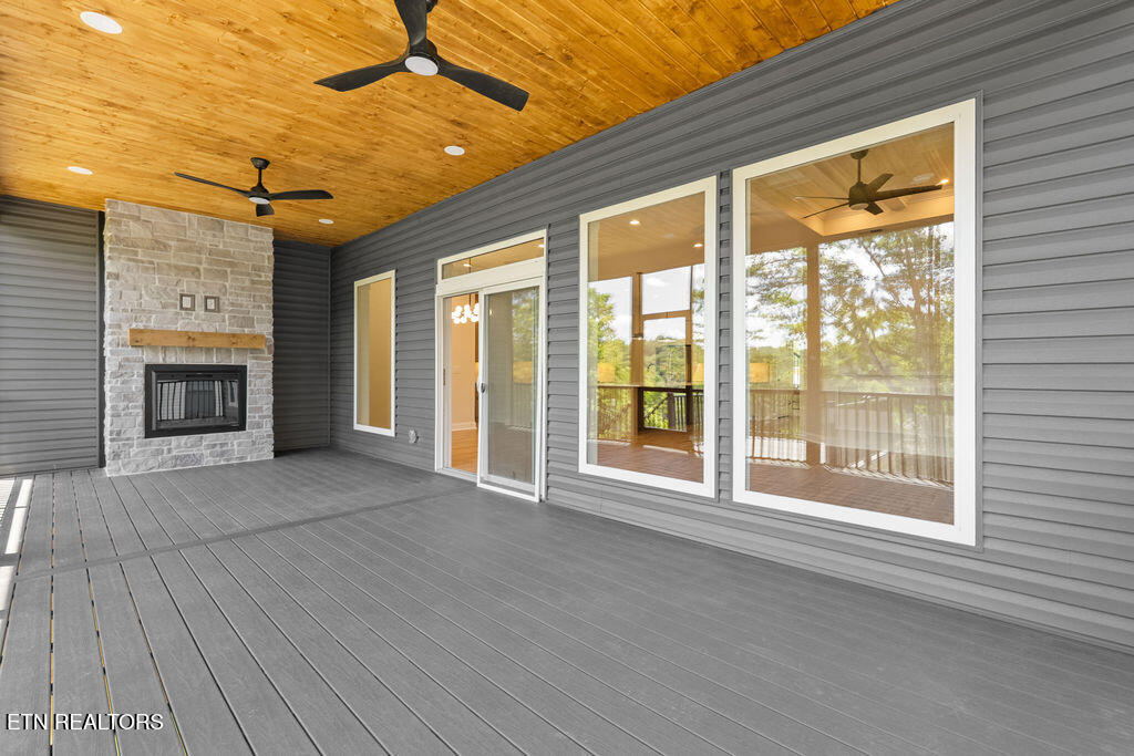 407 Elohi Place Loudon TN 37774