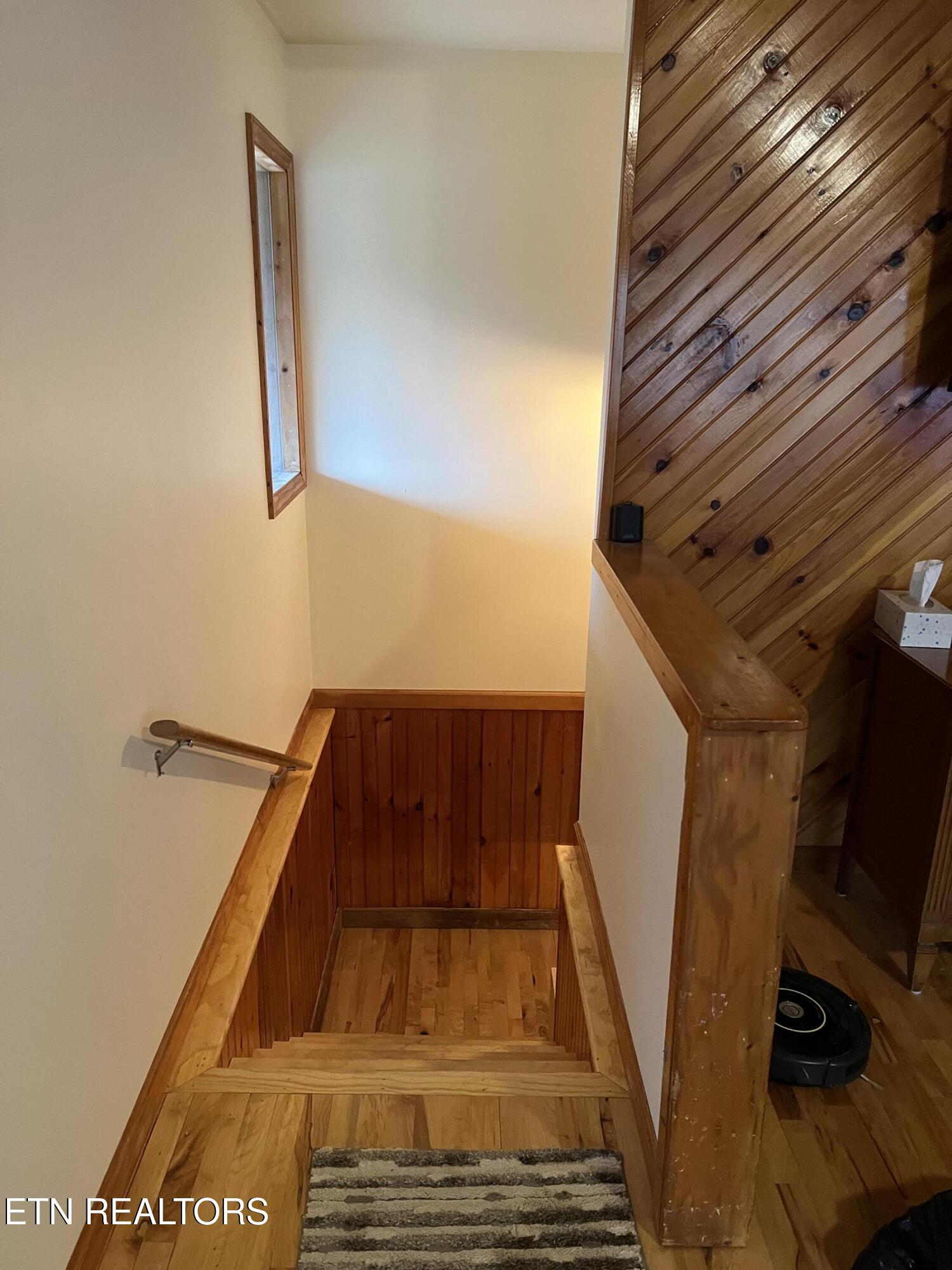1196 Iris Way Cosby TN 37722